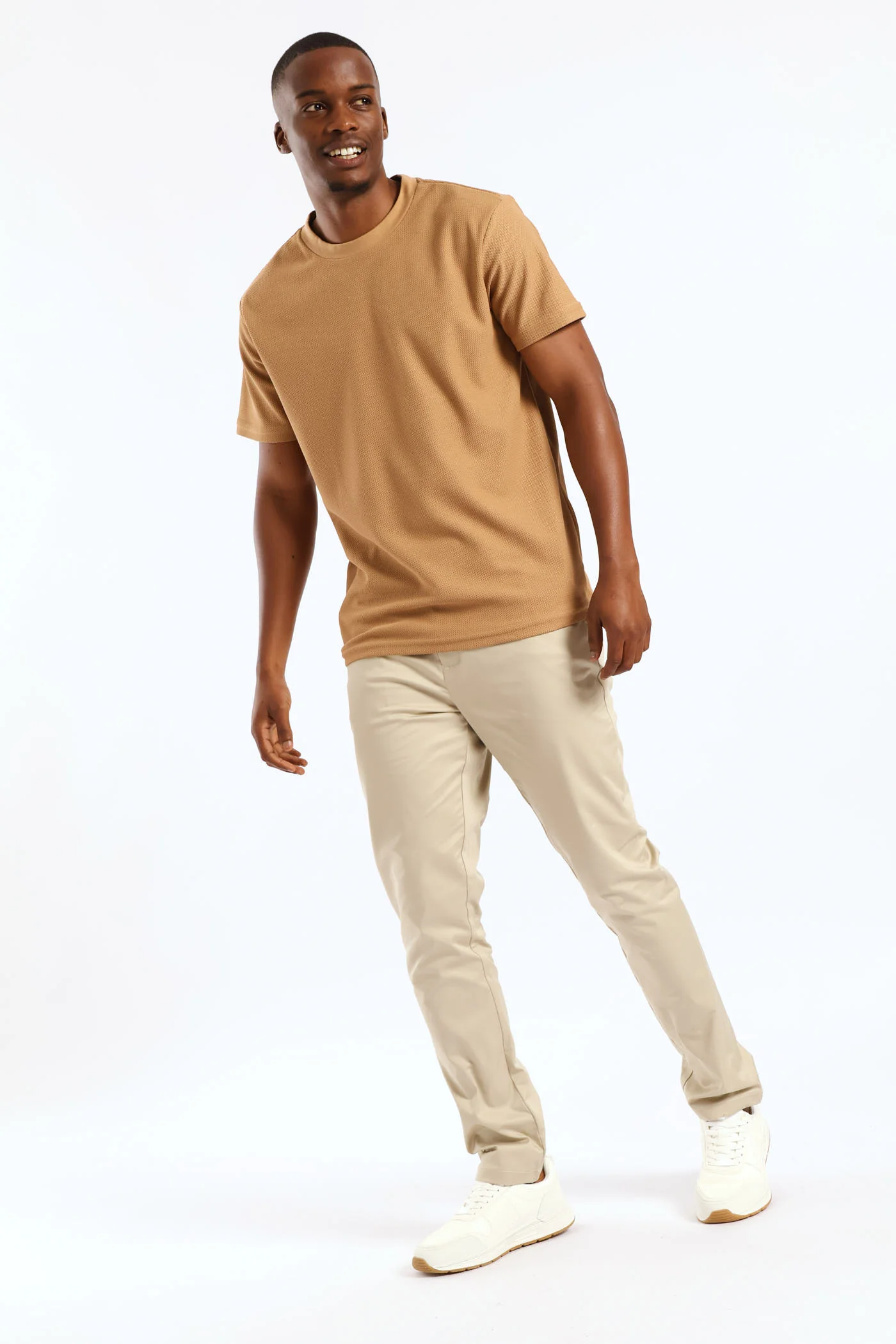 Smart Jacquard Tee - Brown - Image 3