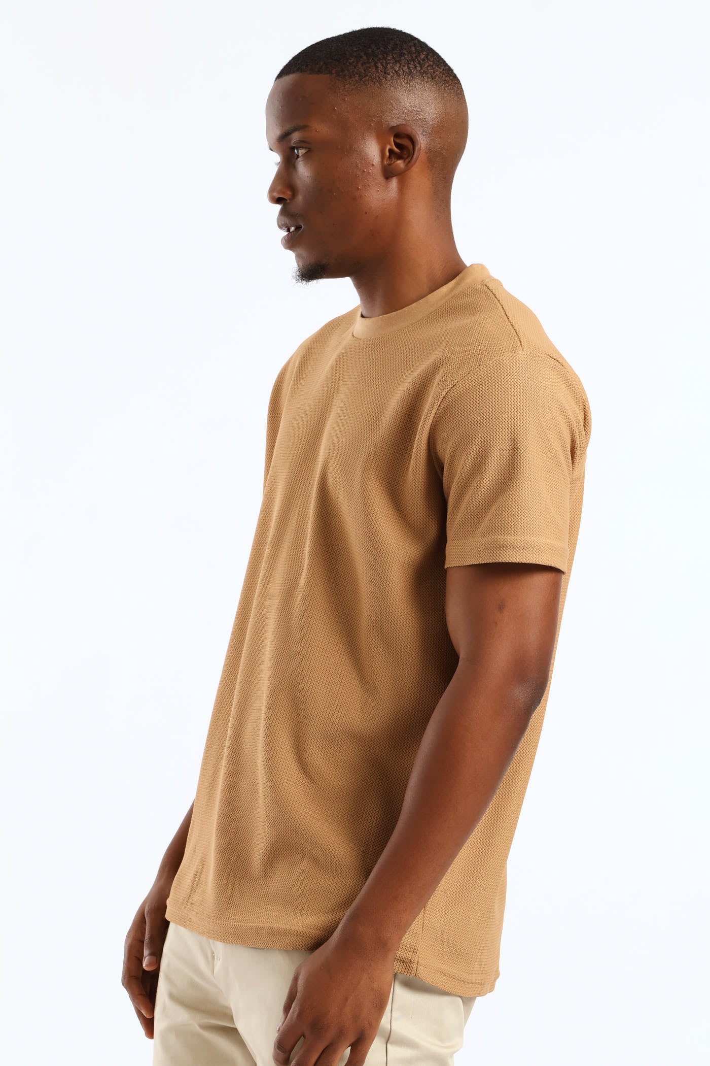 Smart Jacquard Tee - Brown - Image 6