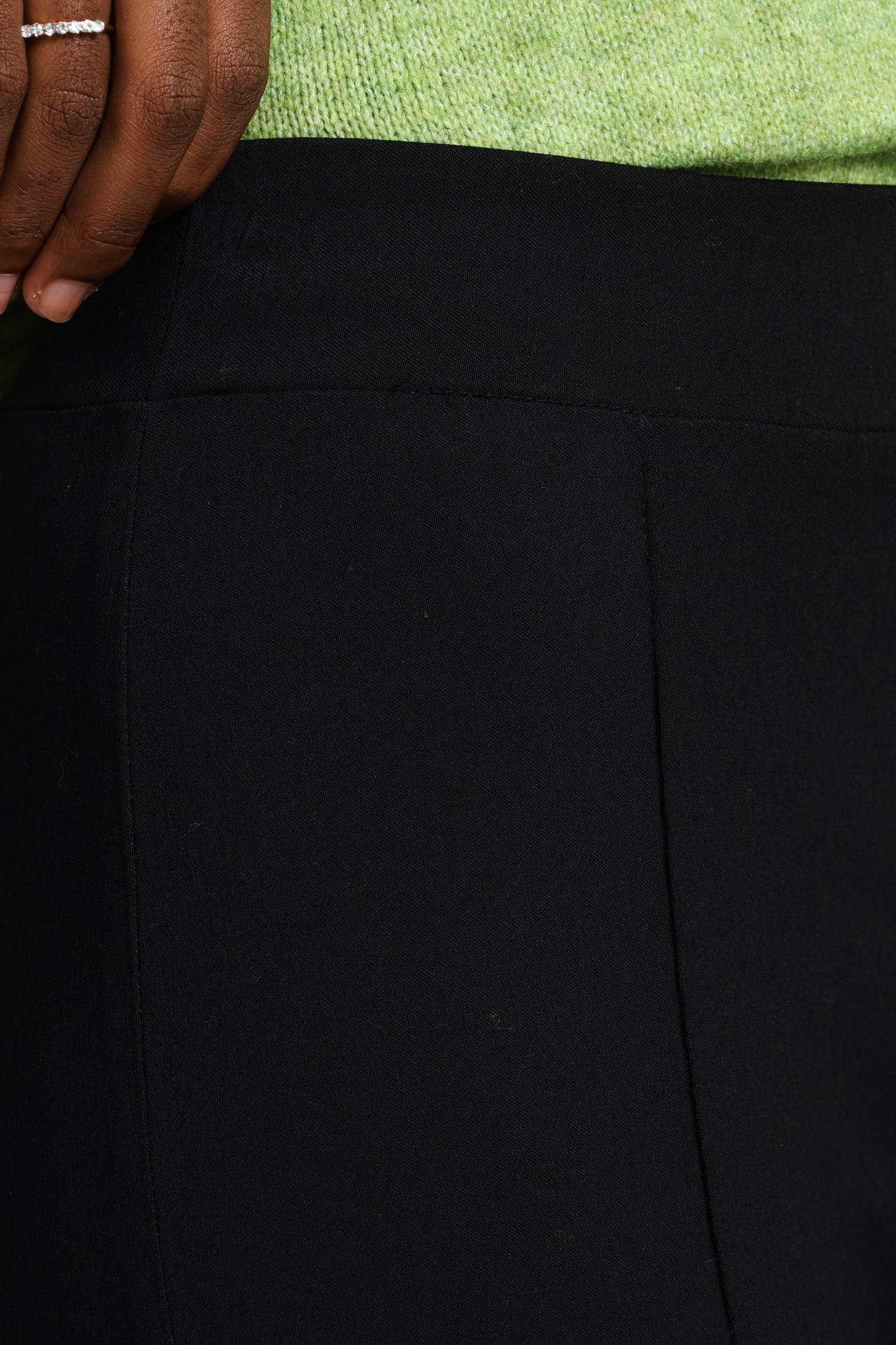 Smart Zip Hem Skinny Pant - Black - Image 5