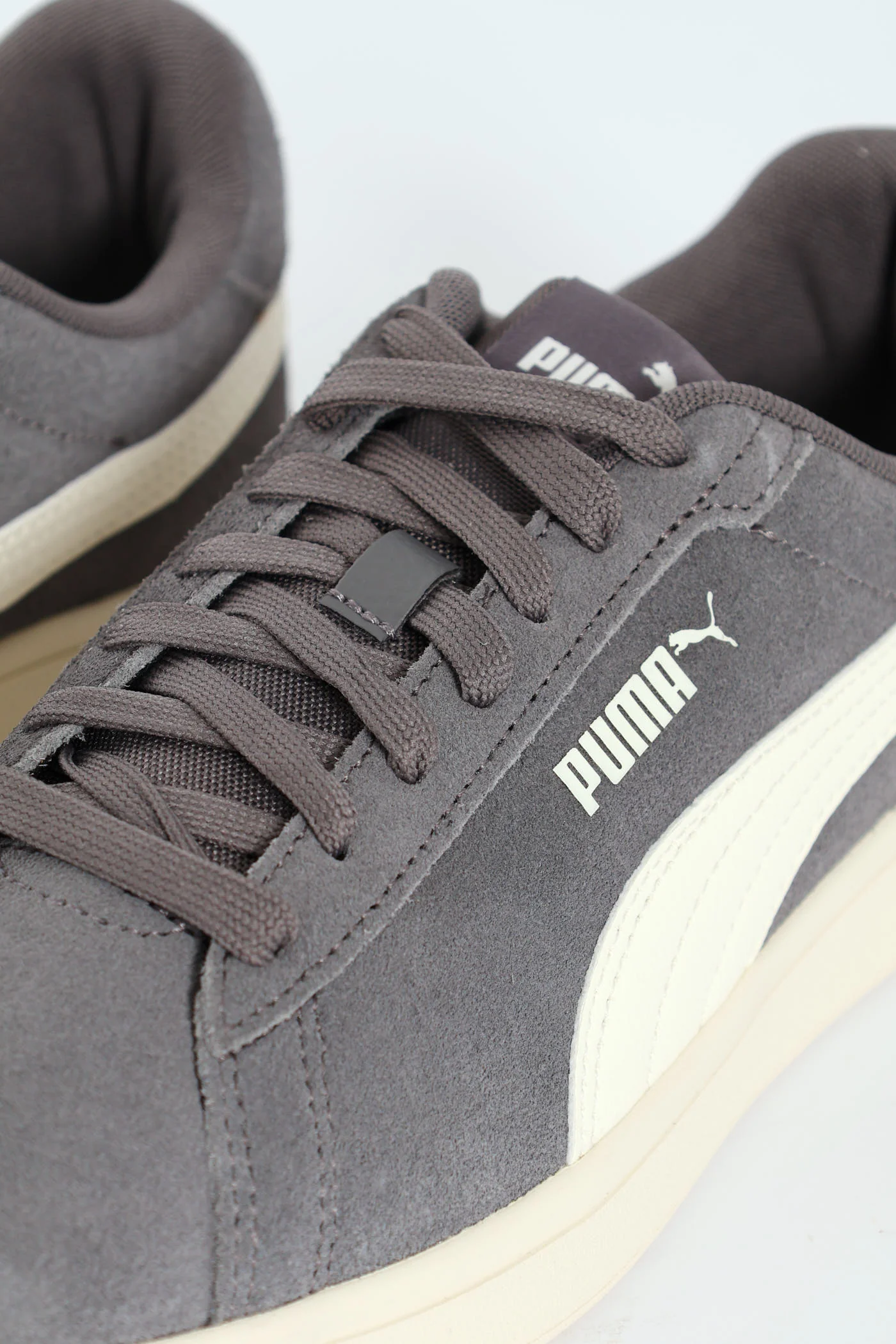 Smash 3.0 Suede Sneaker - Grey/White - Image 2