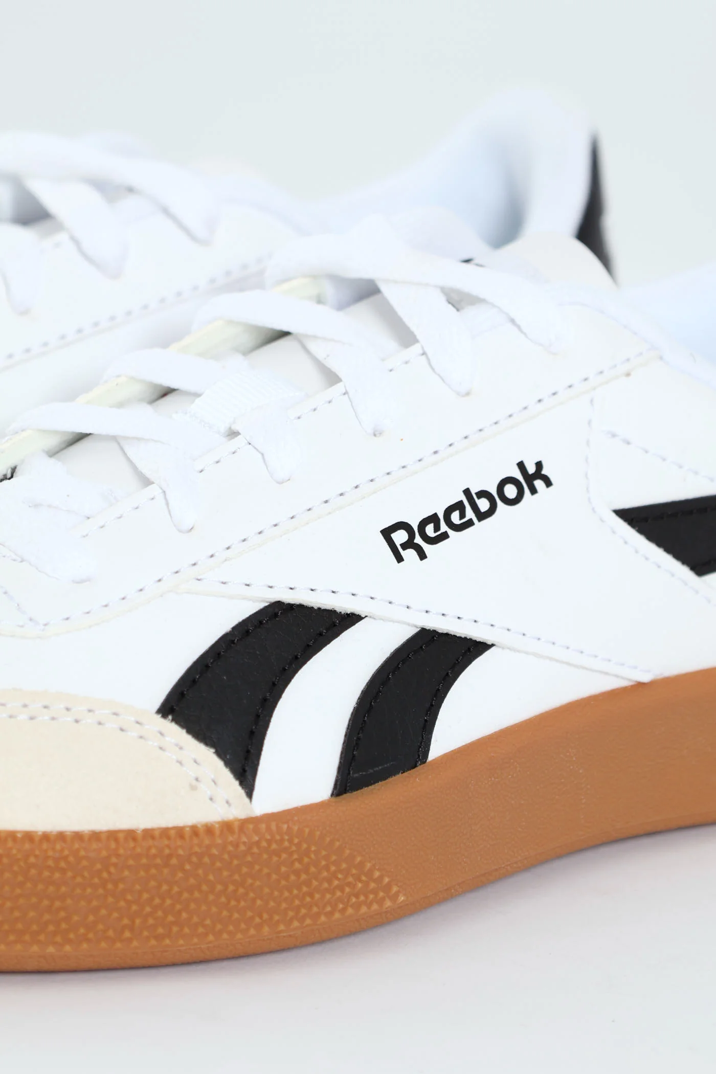 Smash Edge Sneaker - White/Black - Image 6