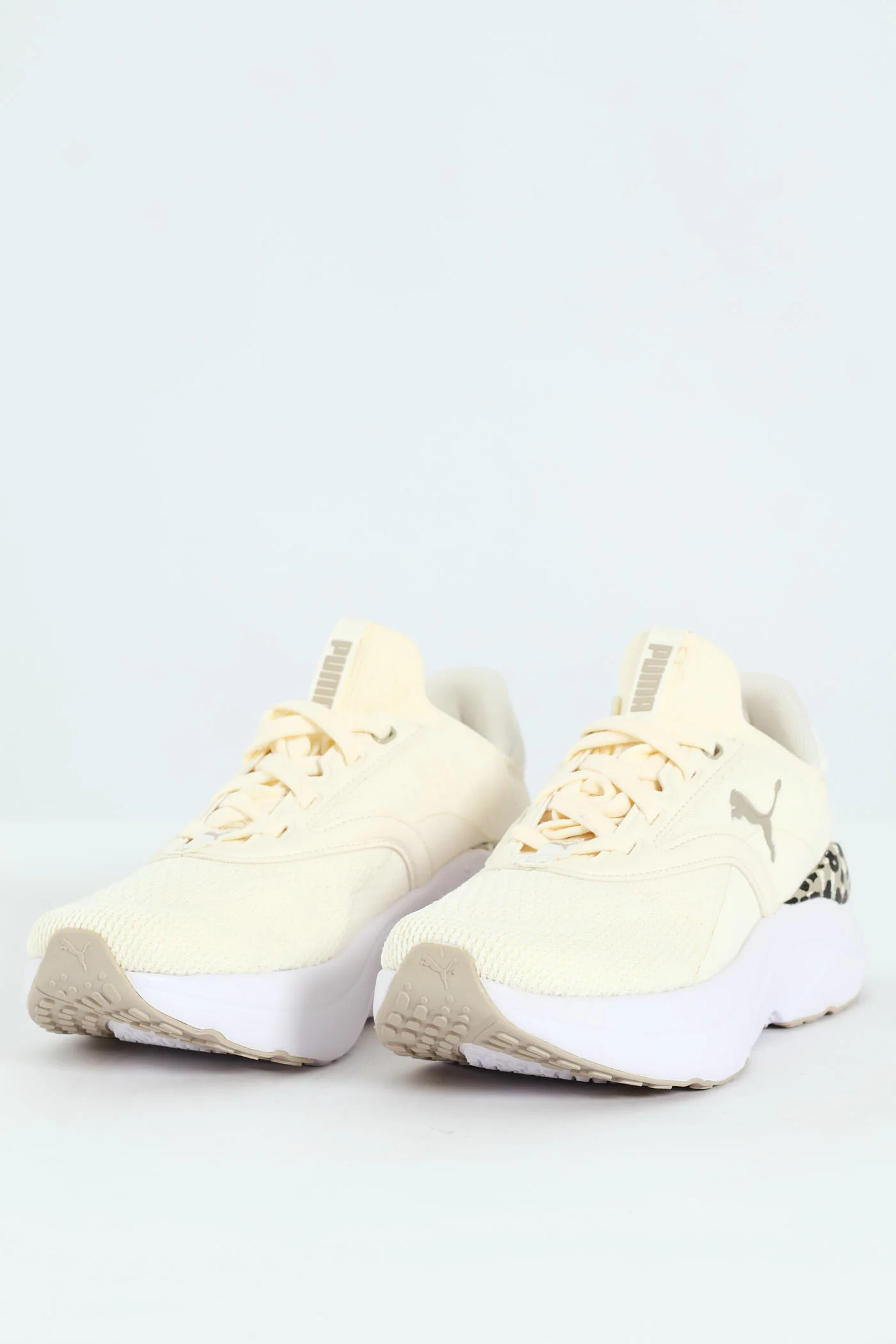 Softride Mayve Hybrid Skins Sneaker - Ivory - Image 4