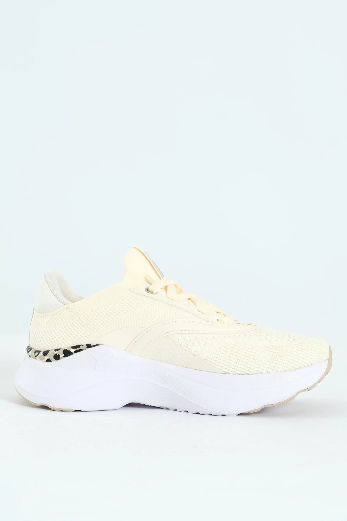 Softride Mayve Hybrid Skins Sneaker - Ivory - Image 6