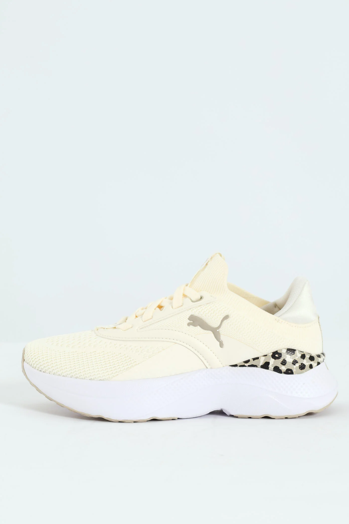 Softride Mayve Hybrid Skins Sneaker - Ivory - Image 7