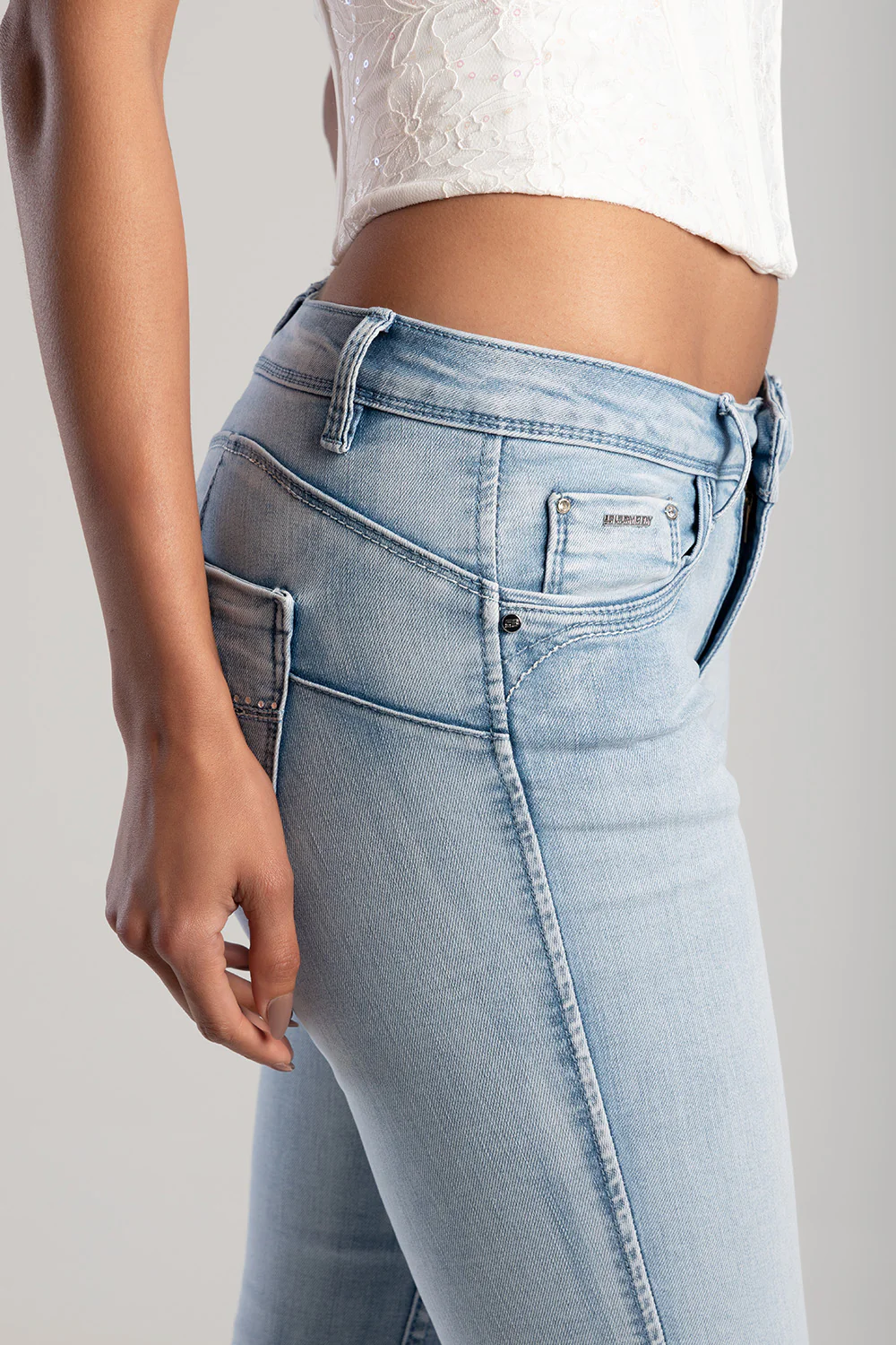 Southern Bumbooster Bootleg Denim - Light Wash - Image 3