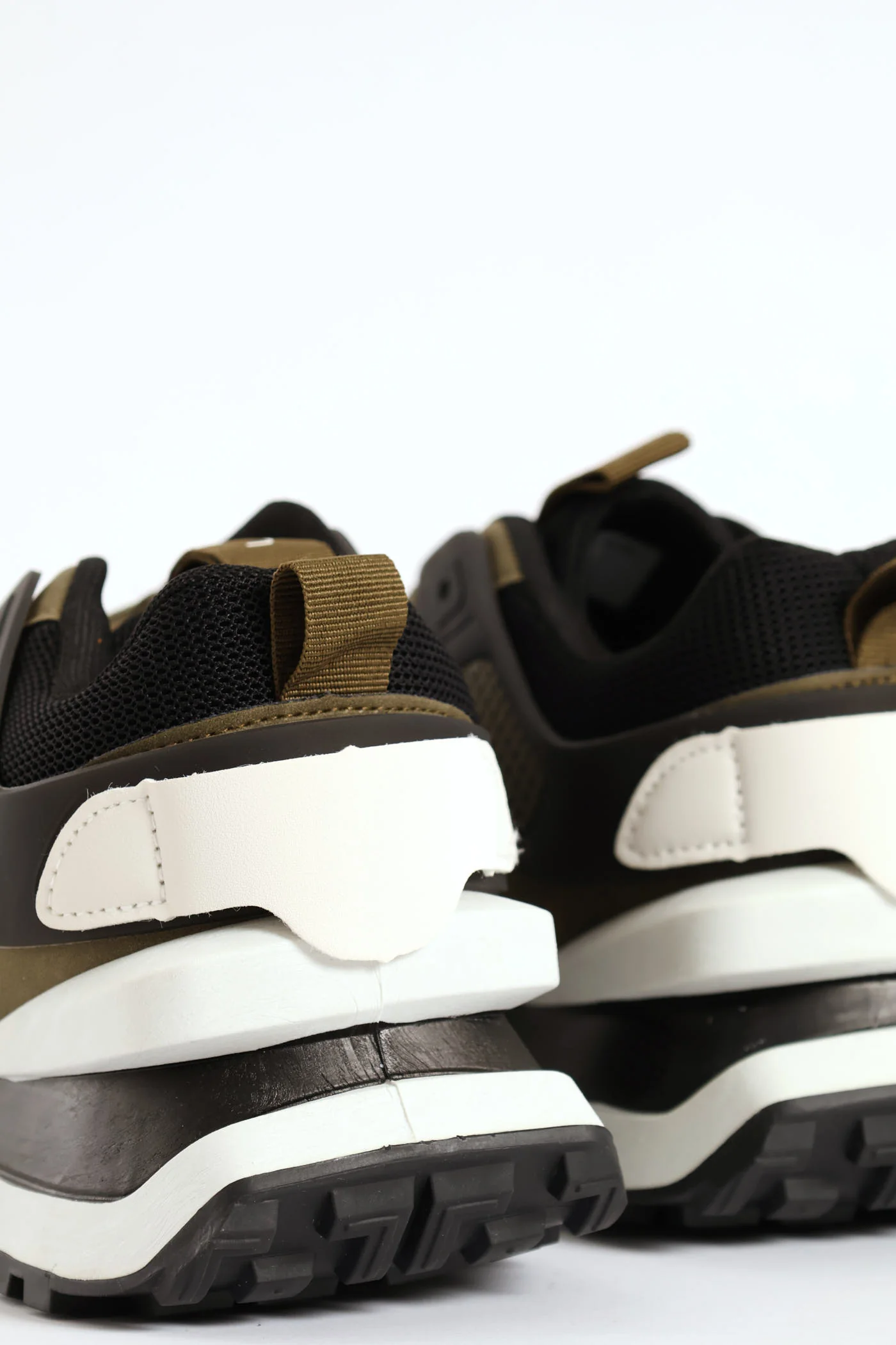Spirex 1 Nubuck Mesh Panneled Trainer - Olive - Image 7