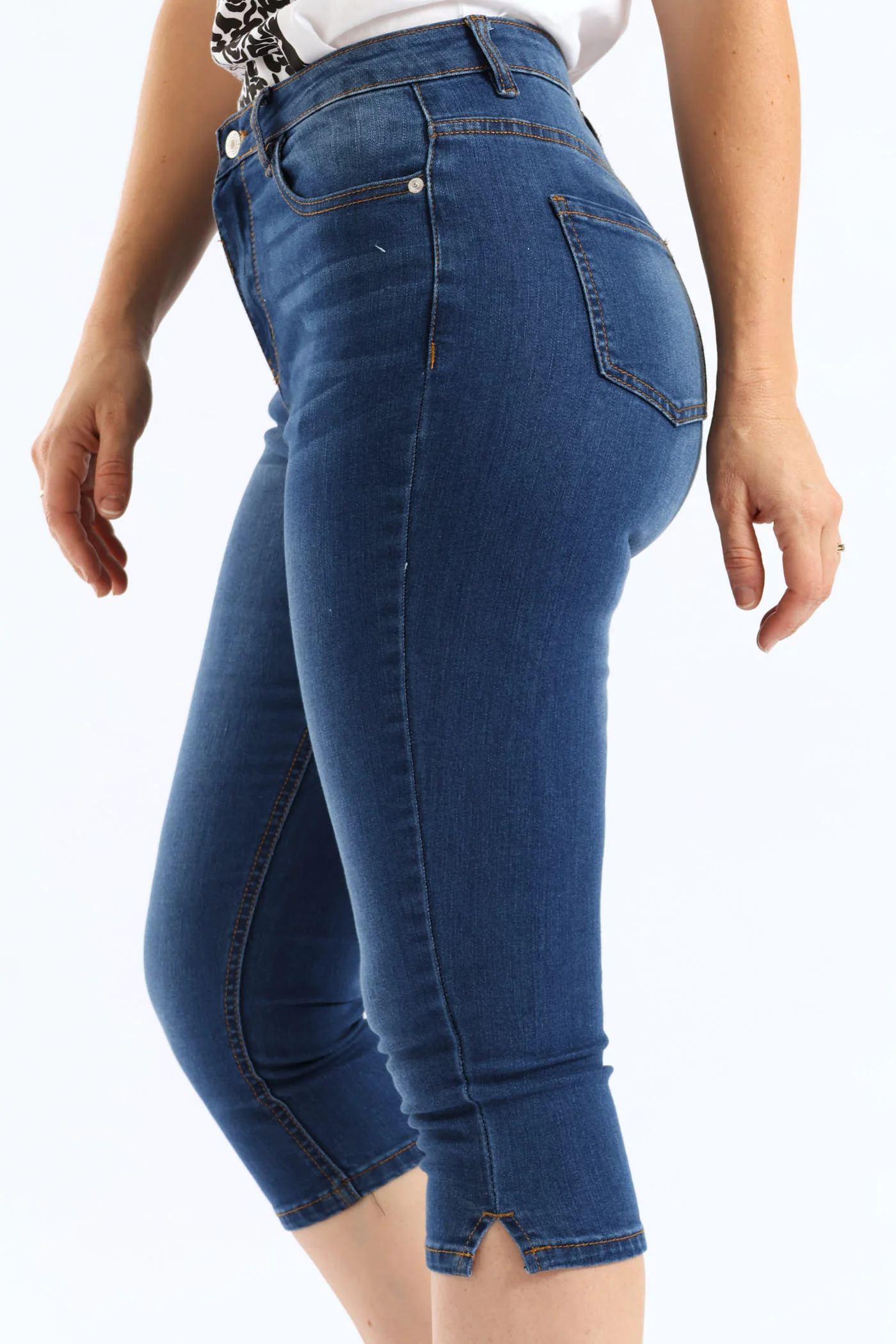 Split Hem Skinny Supersoft Denim Capri Short - Mid Wash - Image 4
