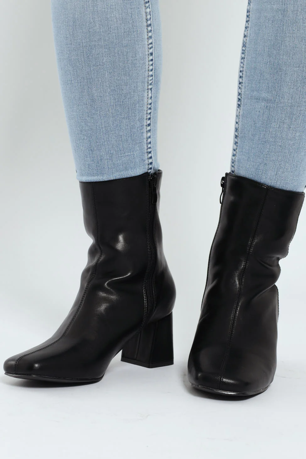 Square Toe Chelsea Boot - Black - Image 3