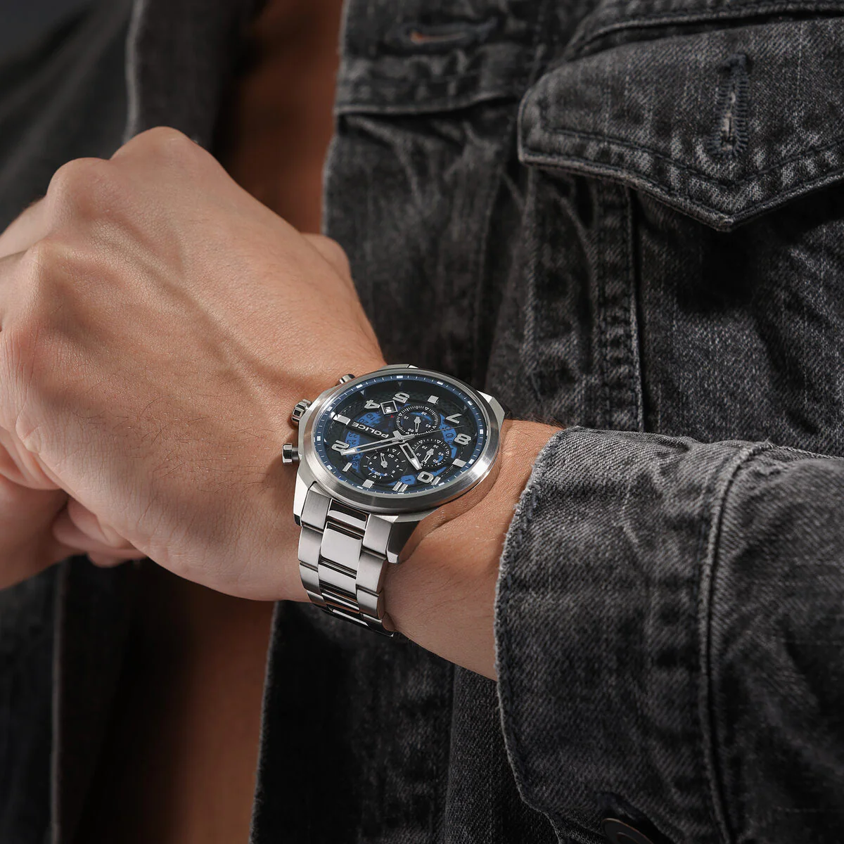 Stainlesss Steel Case & Blue Dial Watch With Stainless Steel Bracelet Strap - Image 5