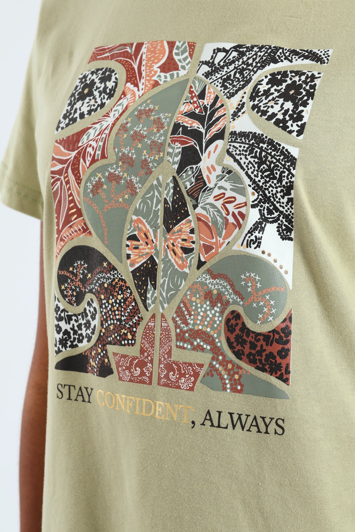 Stay Confident Paisley Frame Tee - Pistachio Green - Image 4
