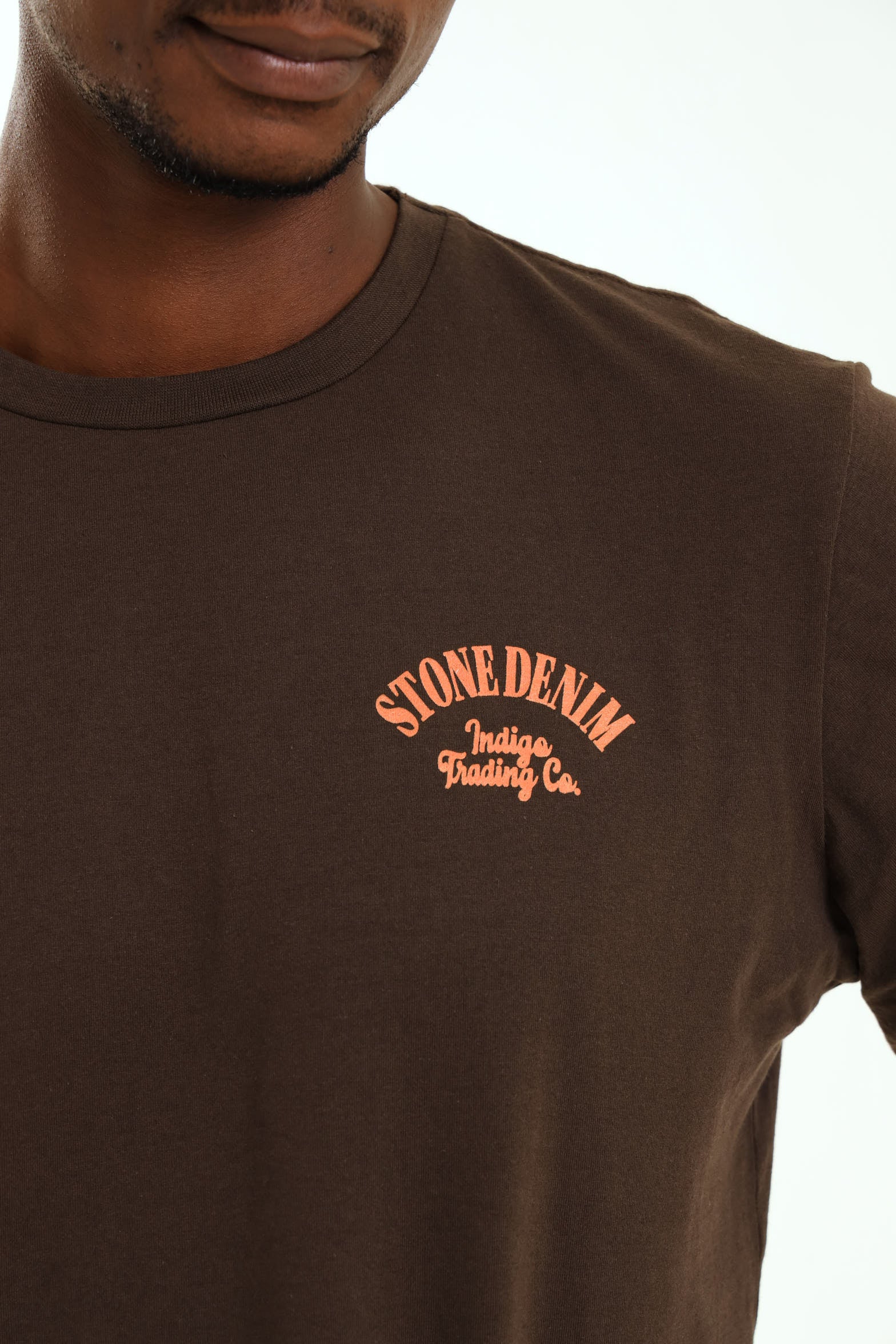 Stone Denim Indigo Trading Chest T-Shirt - Chocolate - Image 2