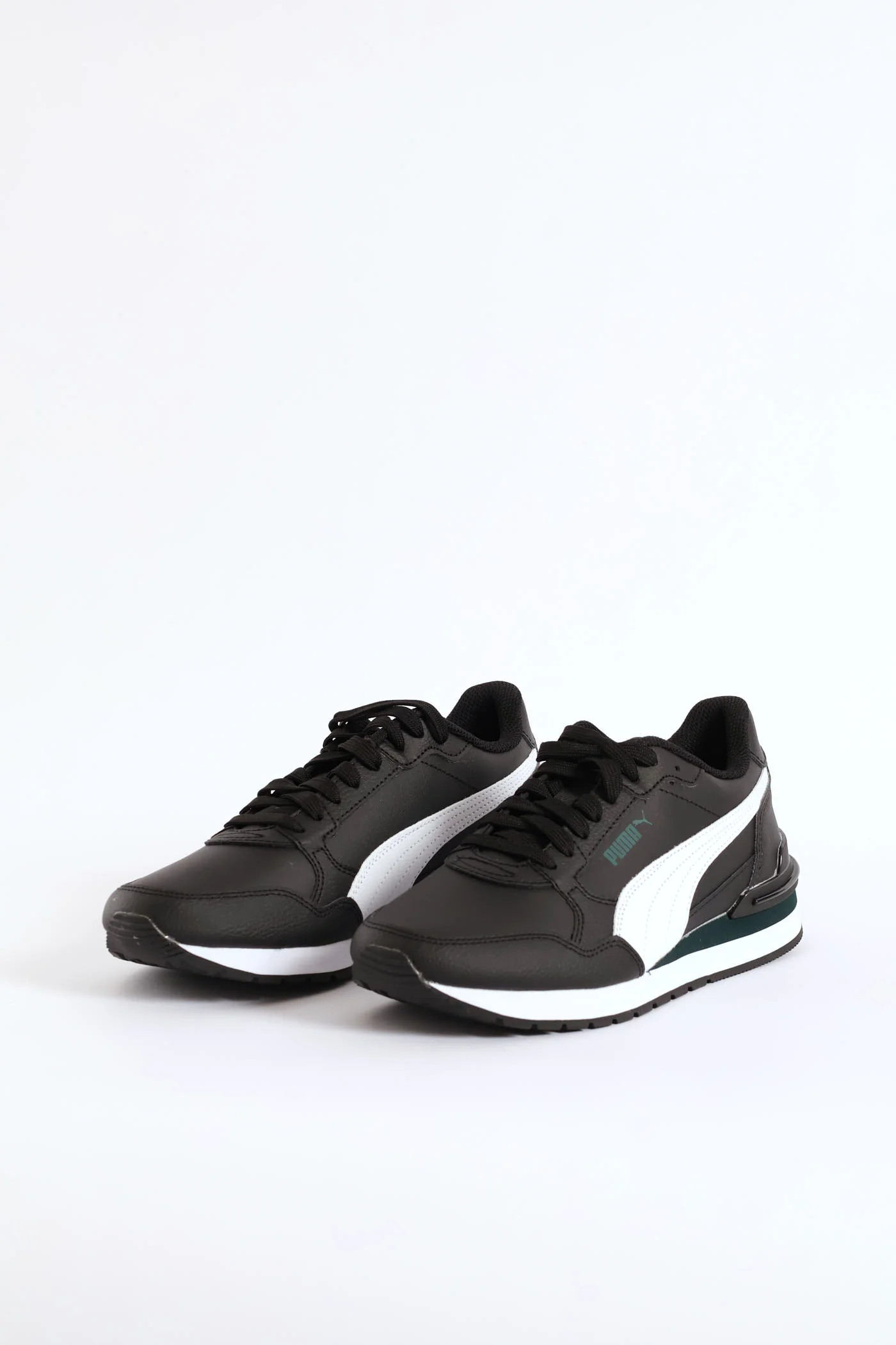 Street Runner V4 Lo Sneaker - Black/White - Image 4