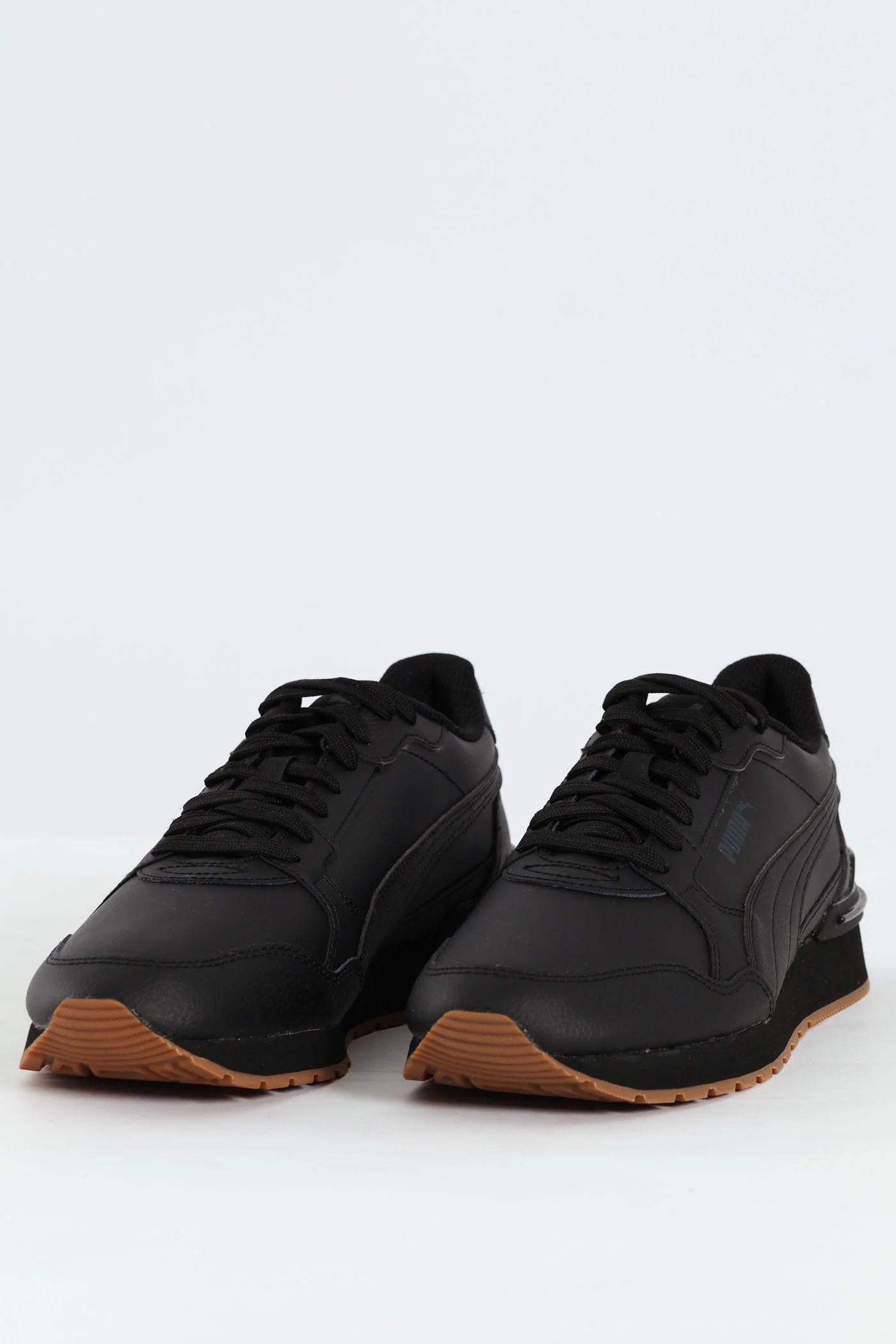 Street Runner V4 Low Sneaker - Black - Image 3