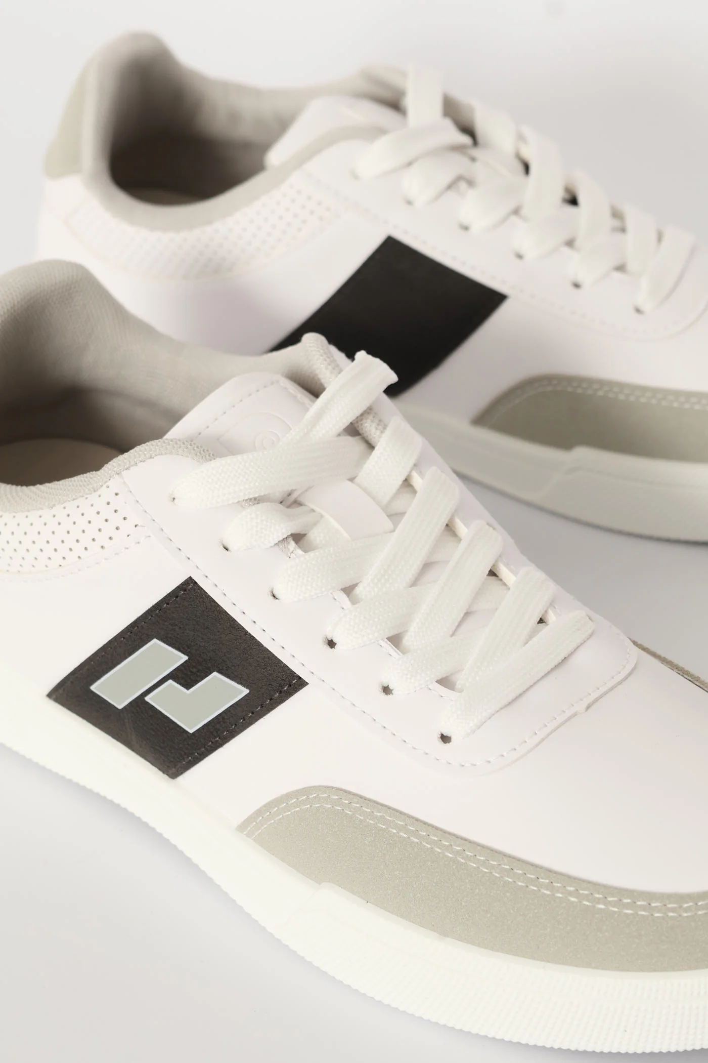 Stripe Detail Court Sneaker - White - Image 4