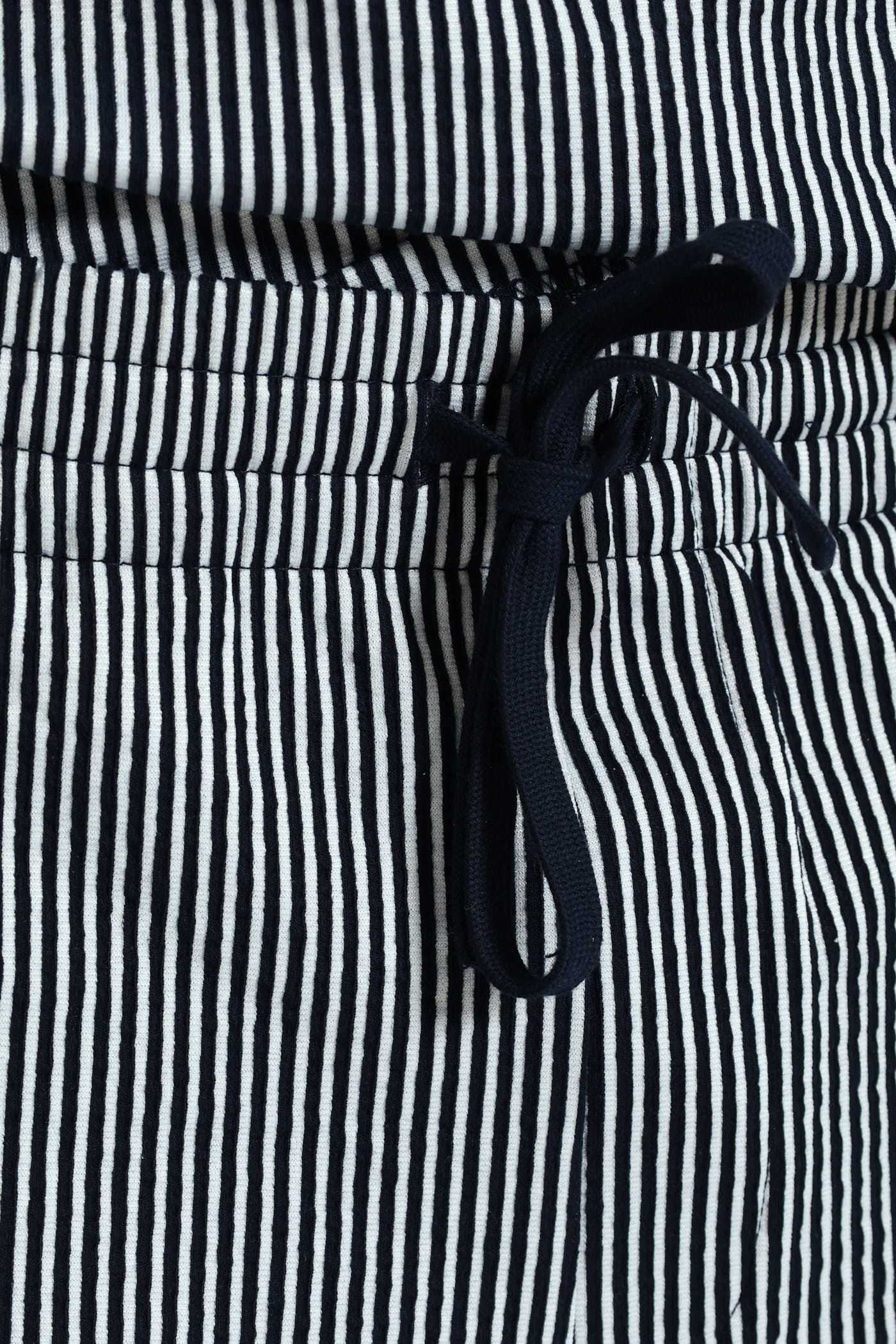 Stripe Surface Interest Top & Short Pj Set - Navy - Image 4