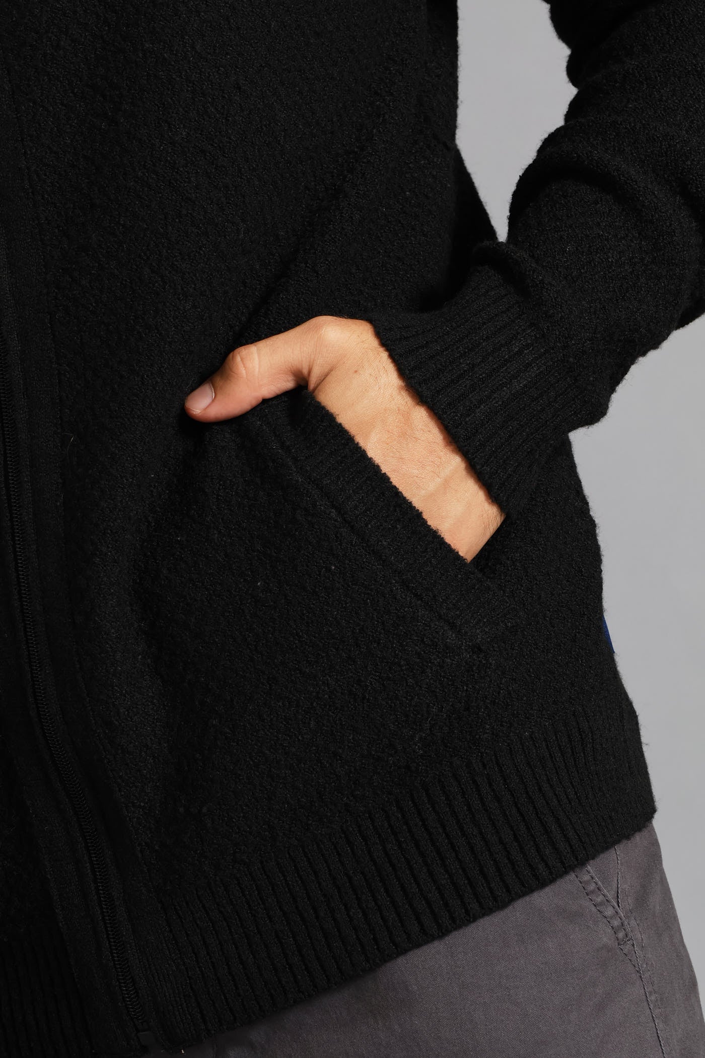 Structual Knit Zip Through Knitwear - Black - Image 4