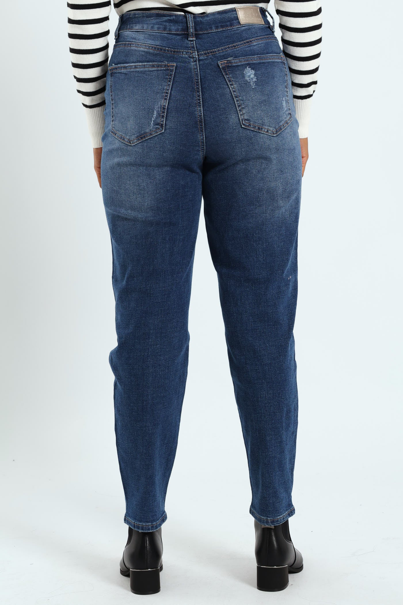 Stud Pocket Crosshatch Mom Jean - Medium Wash - Image 4