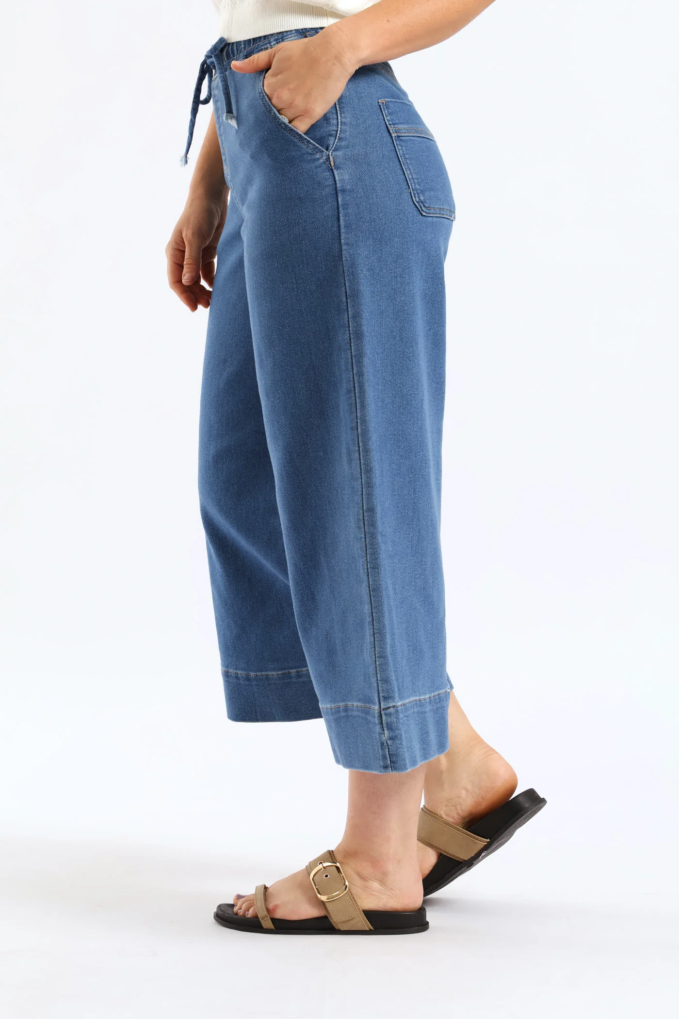 Super High Waist Wide Leg Culotte Jegging  - Mid Wash - Image 3