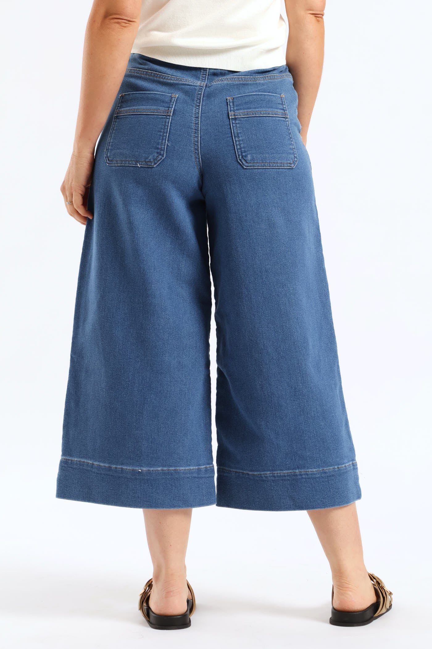 Super High Waist Wide Leg Culotte Jegging  - Mid Wash - Image 4