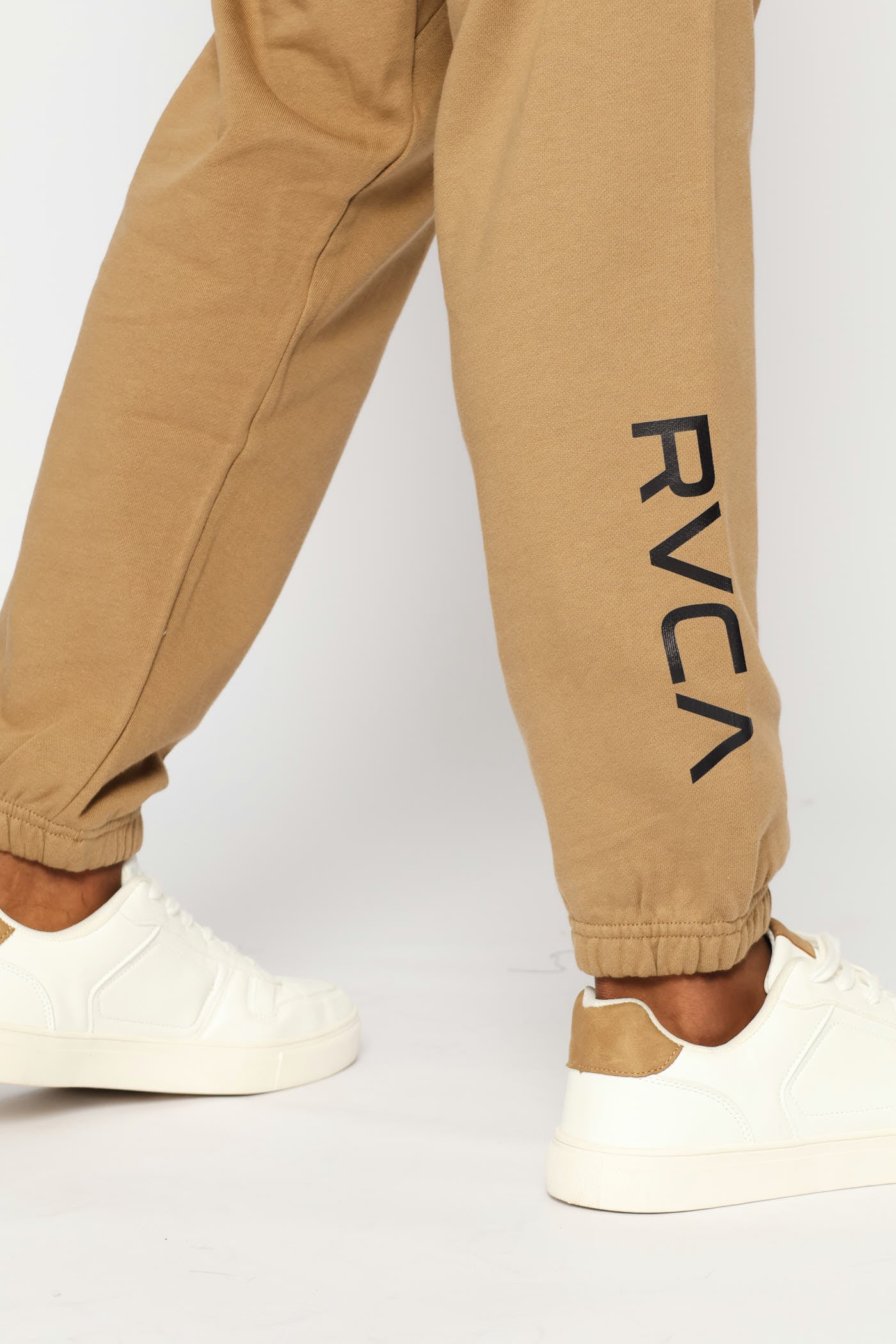 Swift Trackpant - Taupe - Image 5