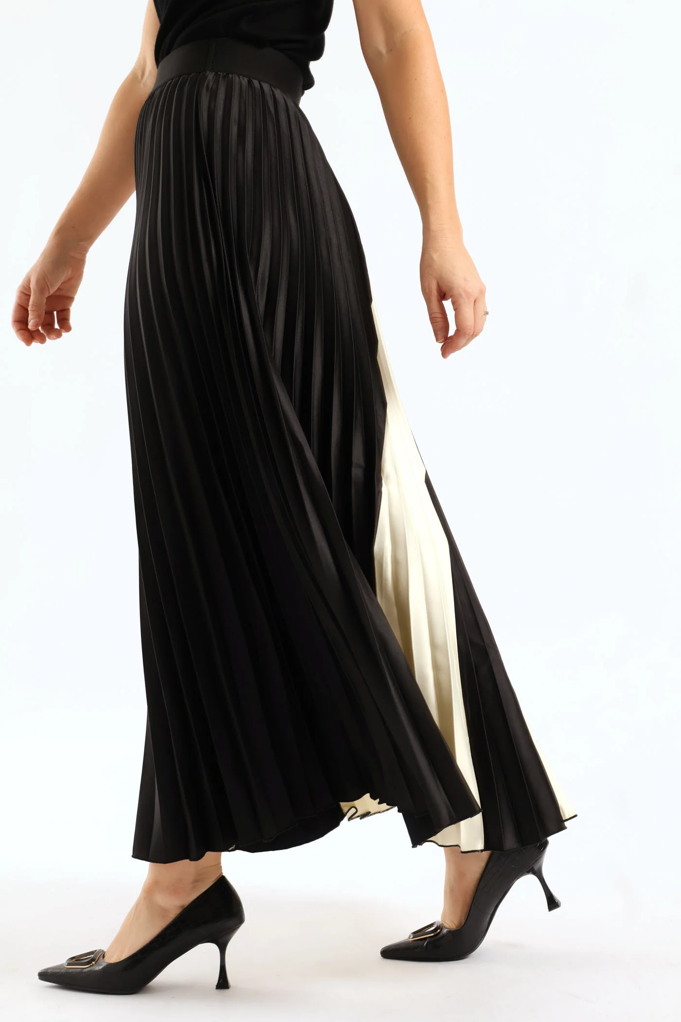 Swirly Colourblock Satin Maxi Skirt - Black/Cream - Image 3