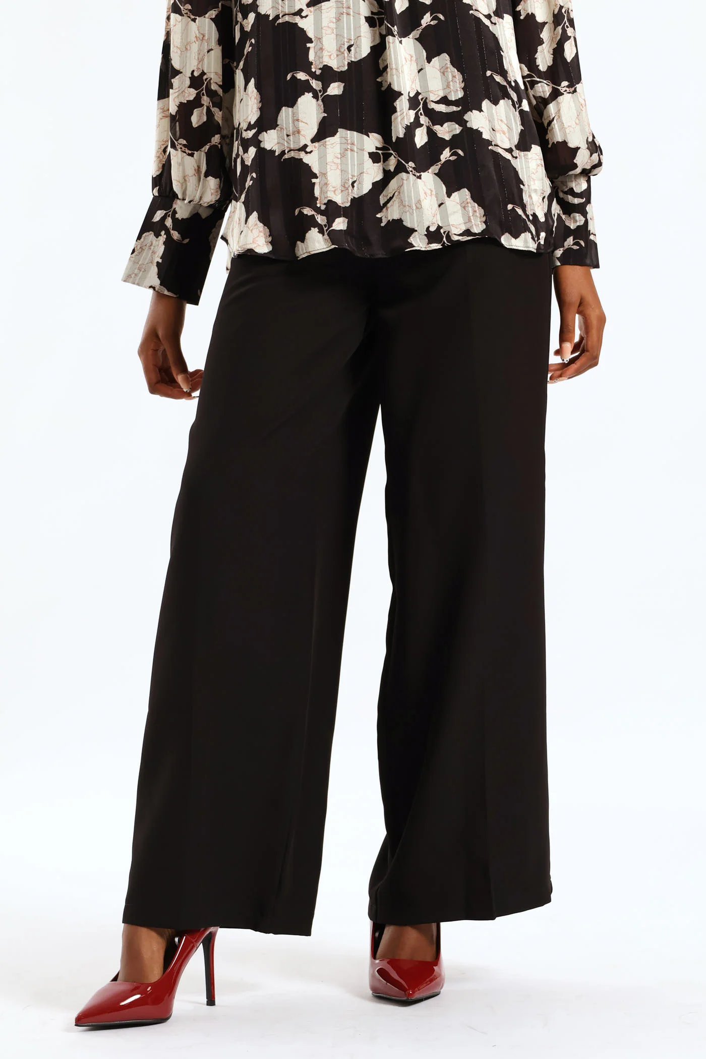 Tab Detail Wide Leg Pant - Black - Image 4