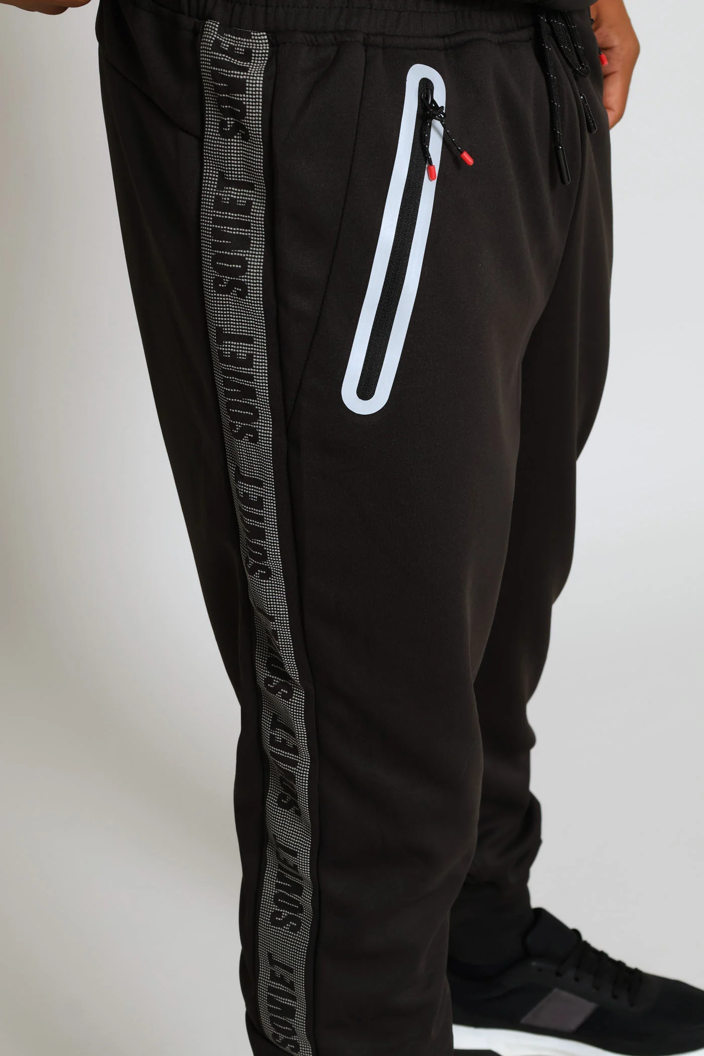 Tate Trackpant - Black - Image 5