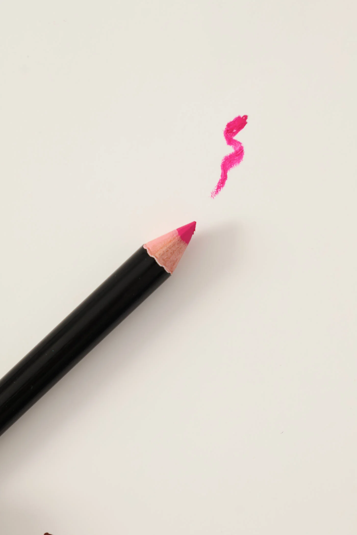 Lip Liner - Image 4