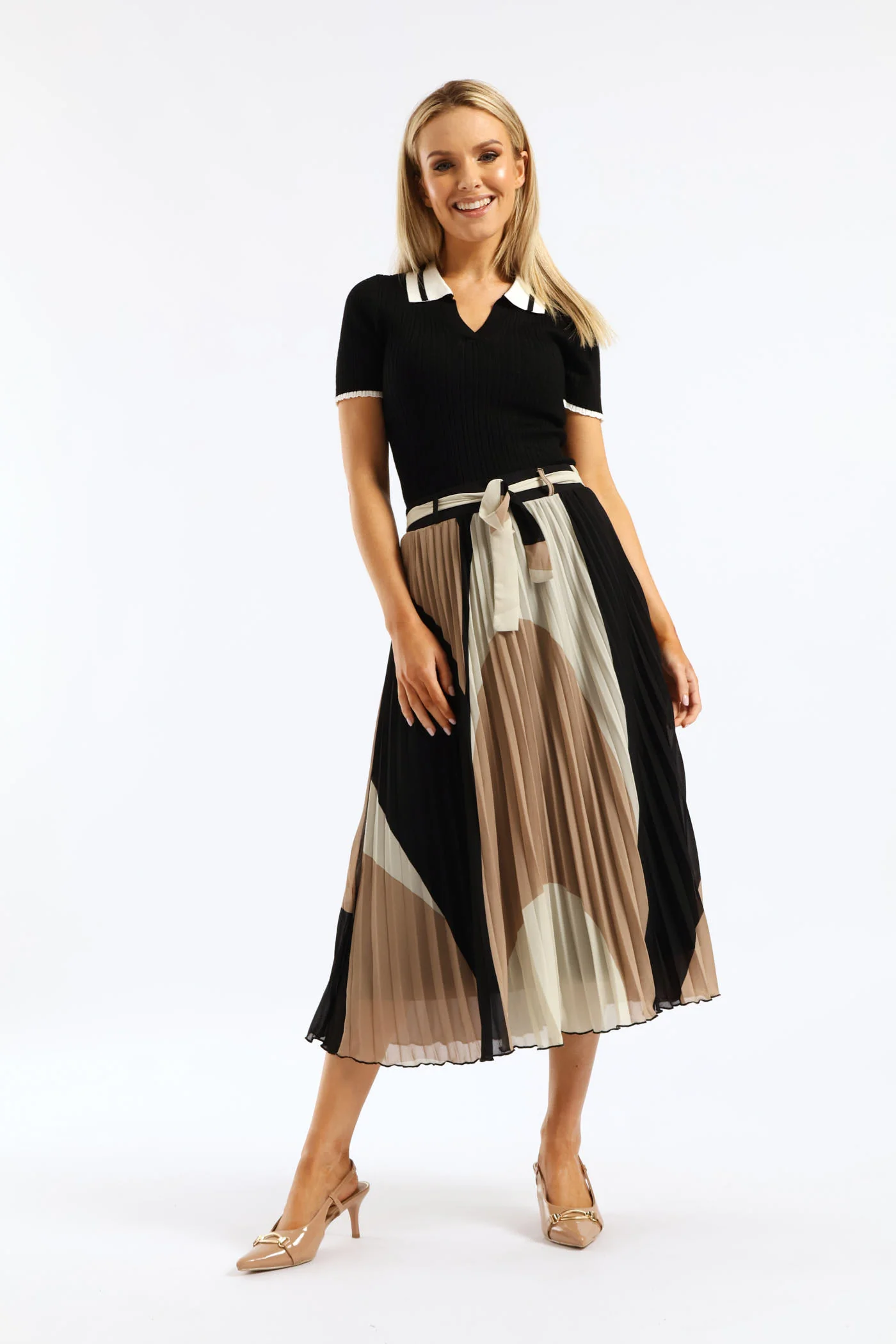 Textured Contrast Golfer - Black/Cream - Image 6