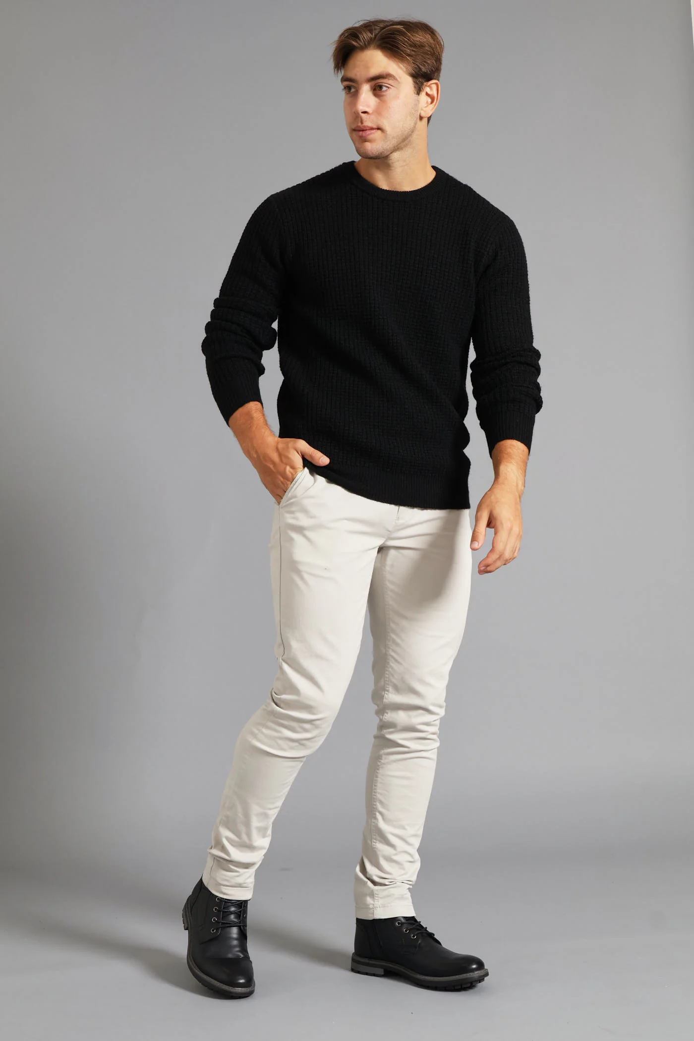 Textured Crew Knitwear - Black - Image 6
