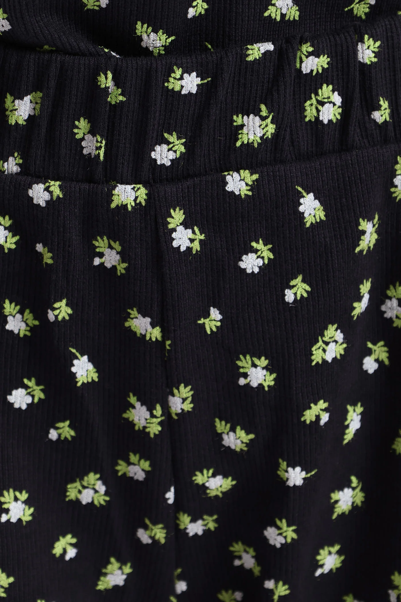Textured Ditsy Short - Navy - Image 6