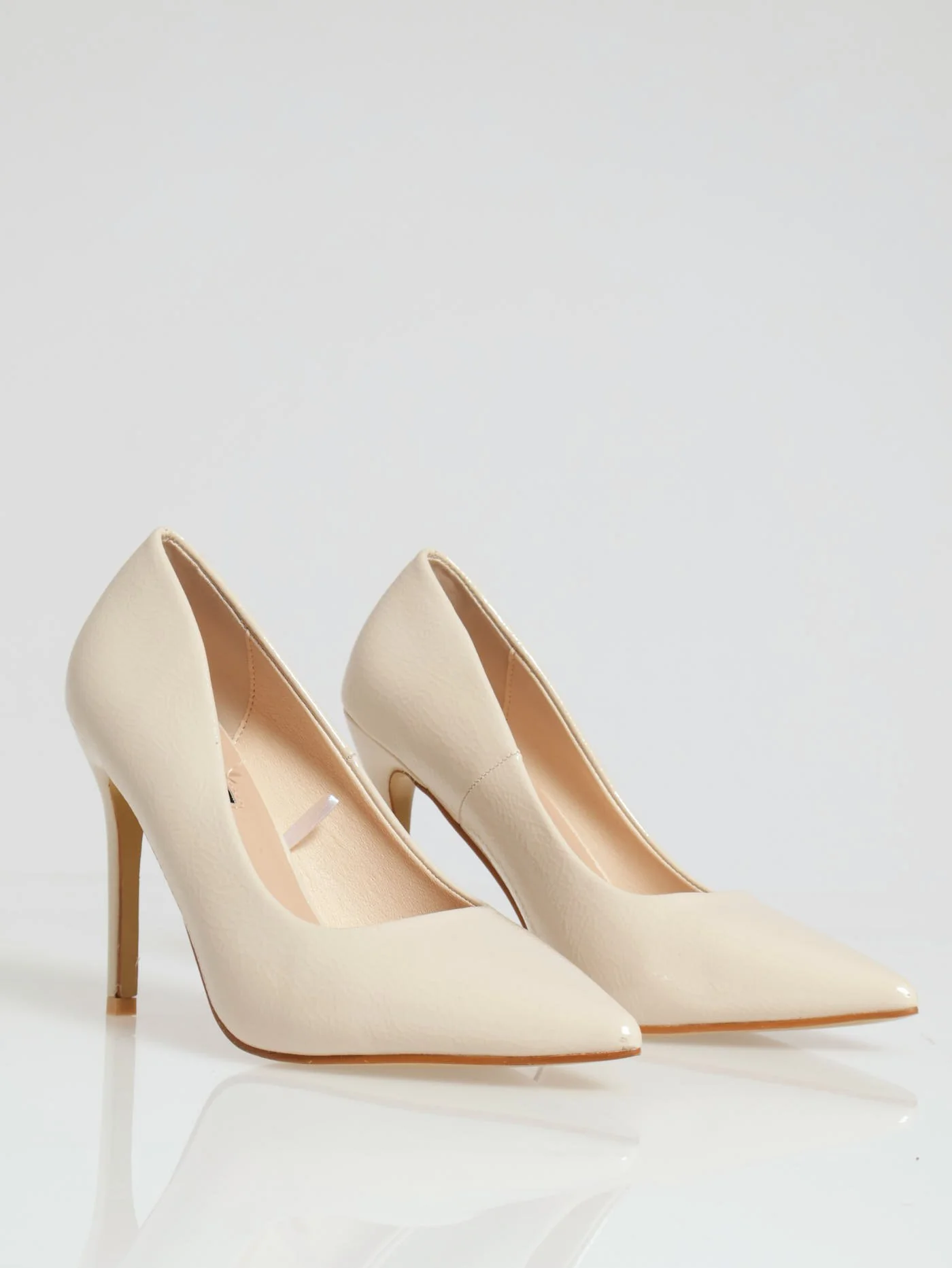 Textured Pointy Fashion Court Heel - Off White - Image 4