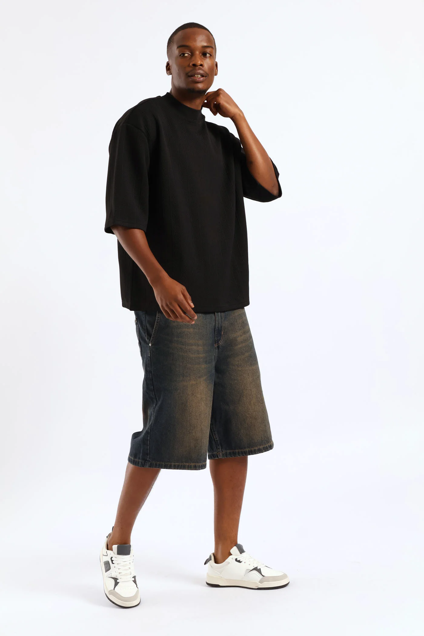 Textured Stretch T-Shirt - Black - Image 5