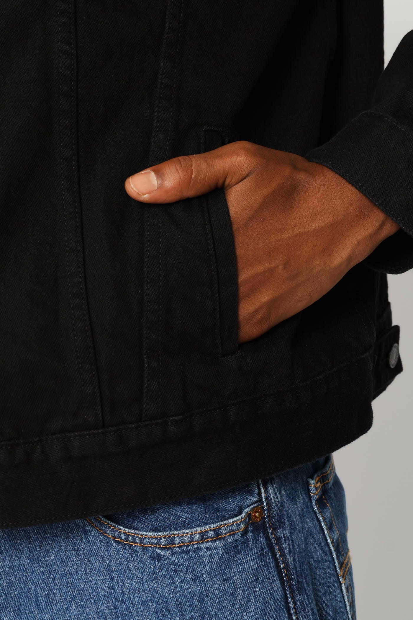 The Trucker Jacket - Black - Image 6