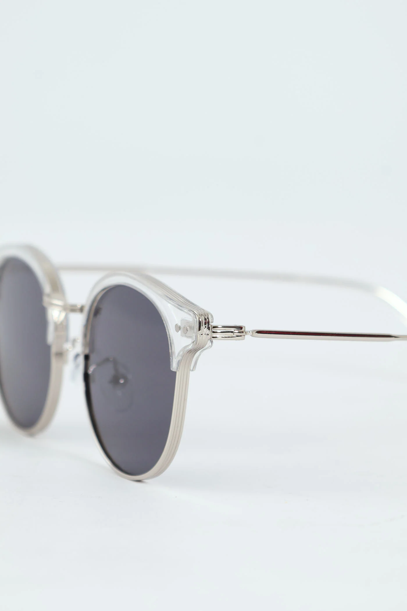Thin Metal Arm Clubmaster Sunglasses - Silver - Image 2