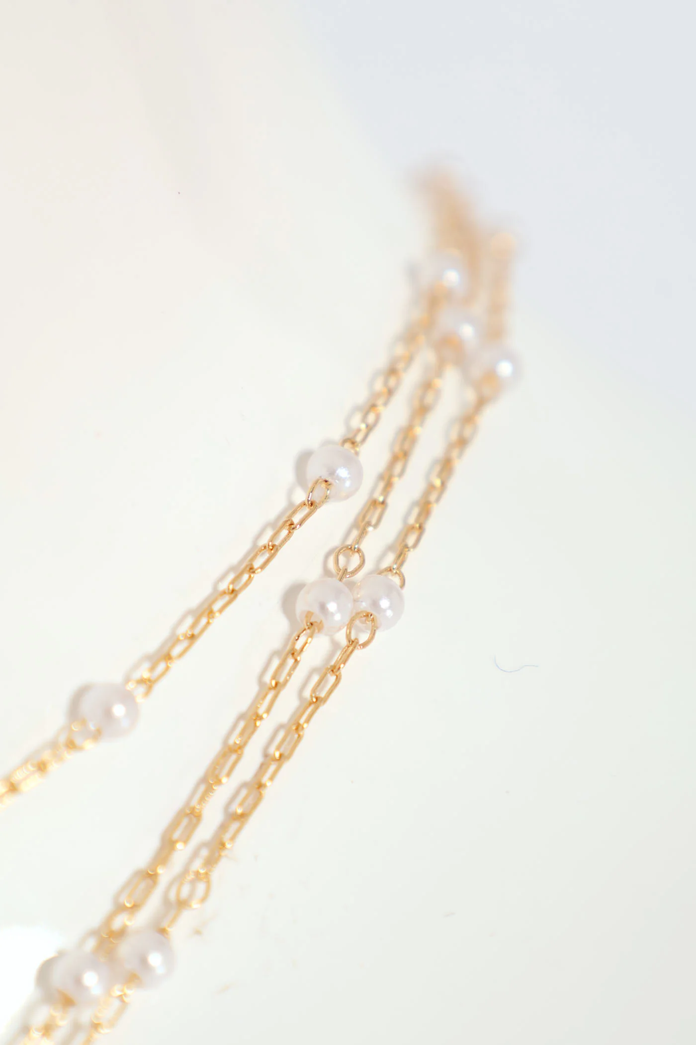 Three Layer Pearl Bead Pendant Necklace - Gold - Image 3