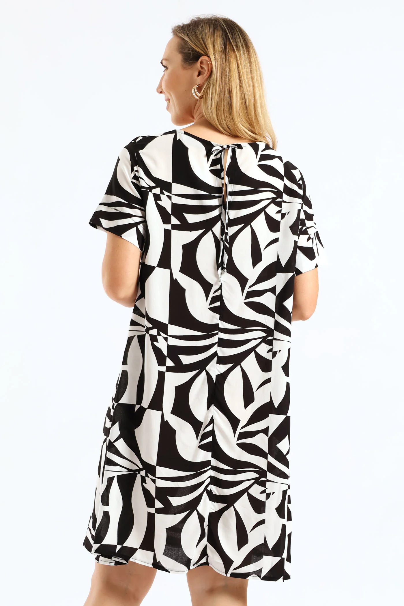 Tie Detail Woven Shift T-Shirt Mini Dress - Black/White - Image 4