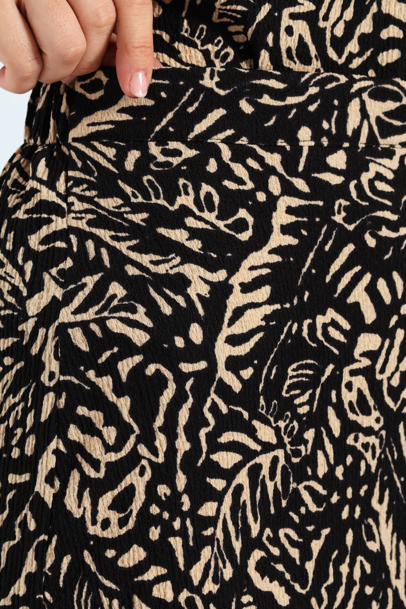 Tiered Knit Maxi Skirt - Black/Cream - Image 5