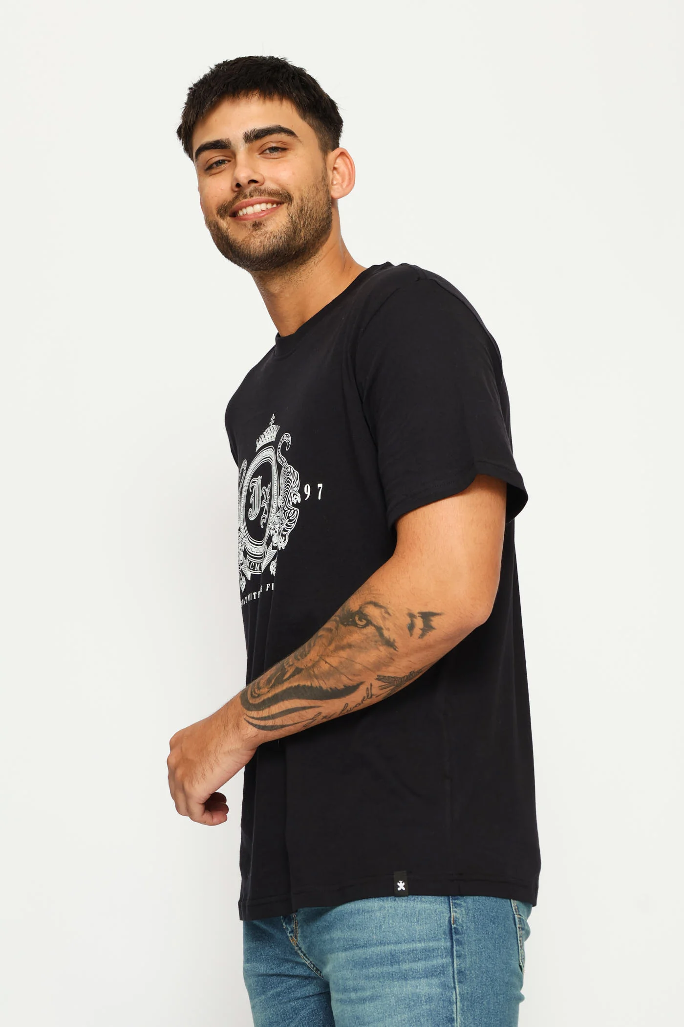 Tiger Front Chest Print Tee - Black - Image 4