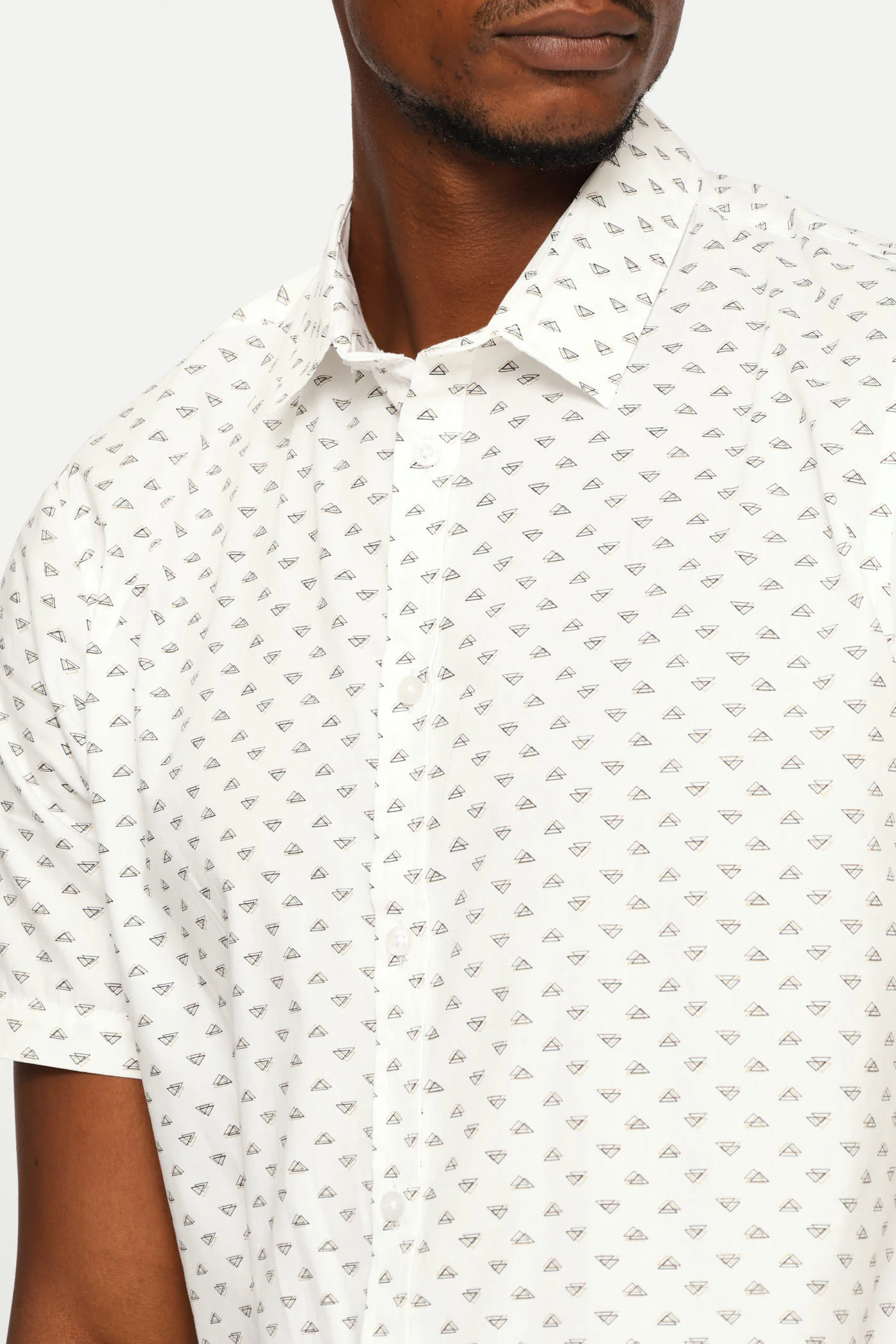 Triangle Print Regular Shirt - White - Image 7