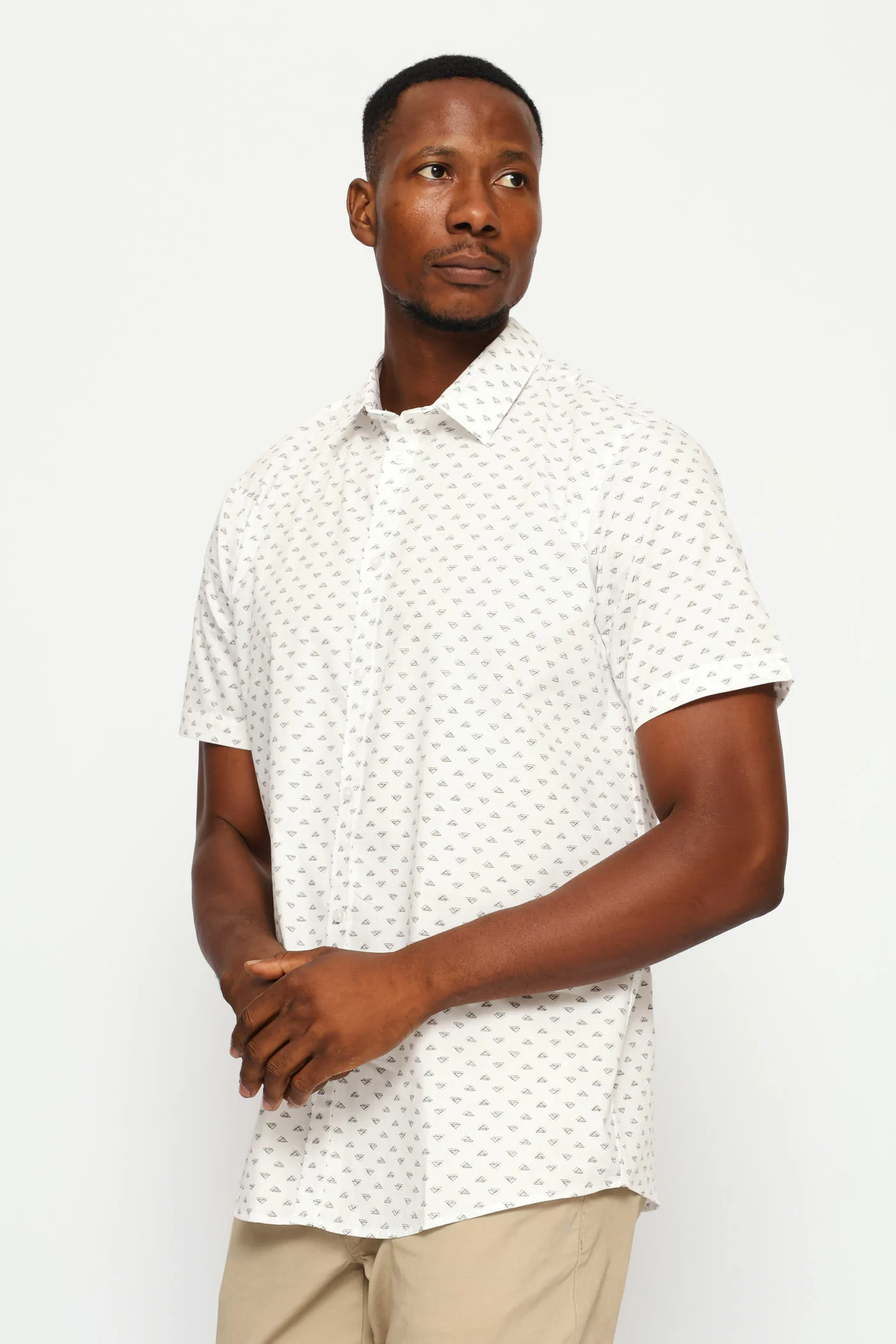 Triangle Print Regular Shirt - White - Image 8