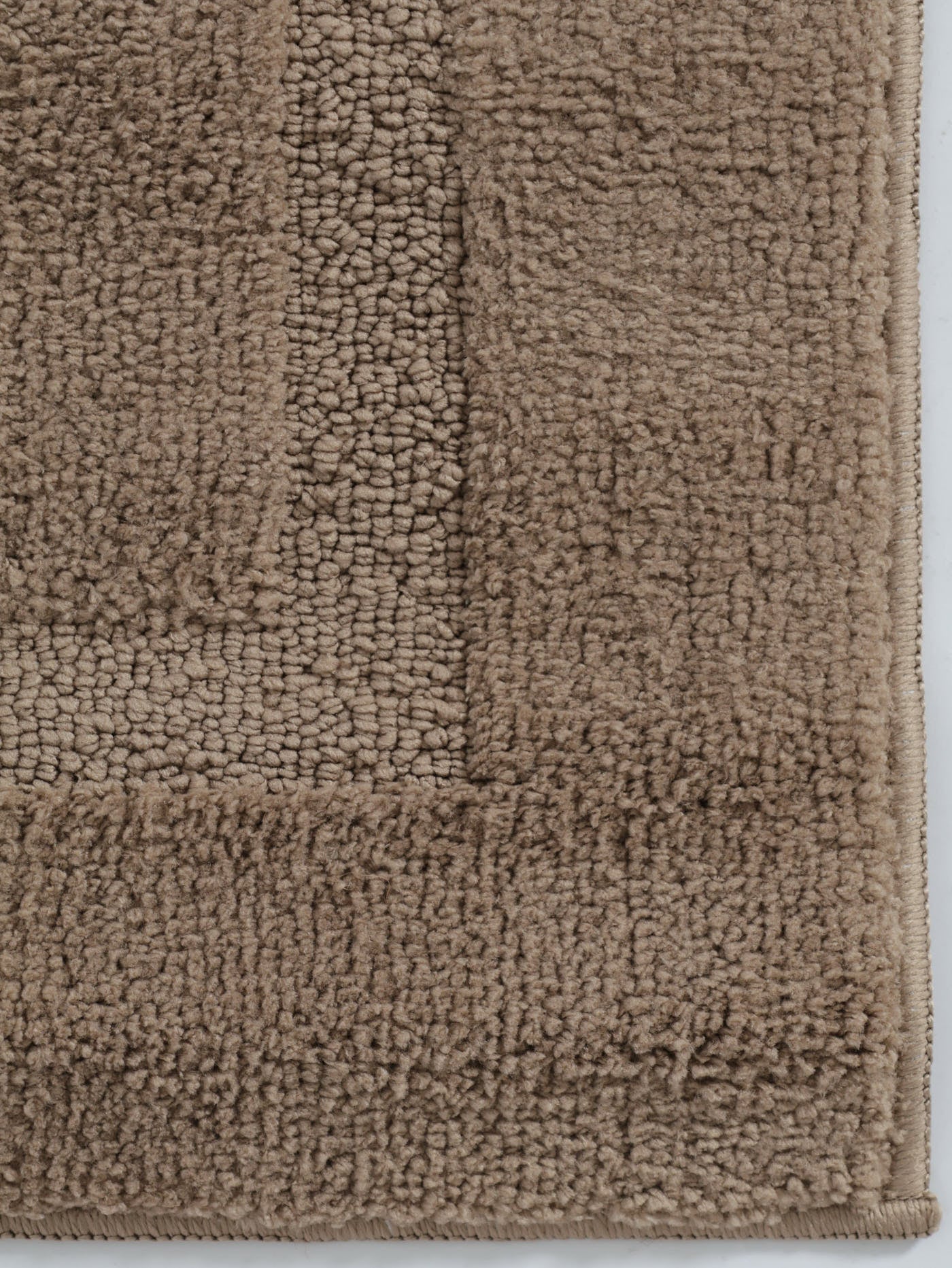 1400GSM Tufted Border Runner Bath Mat - Image 2