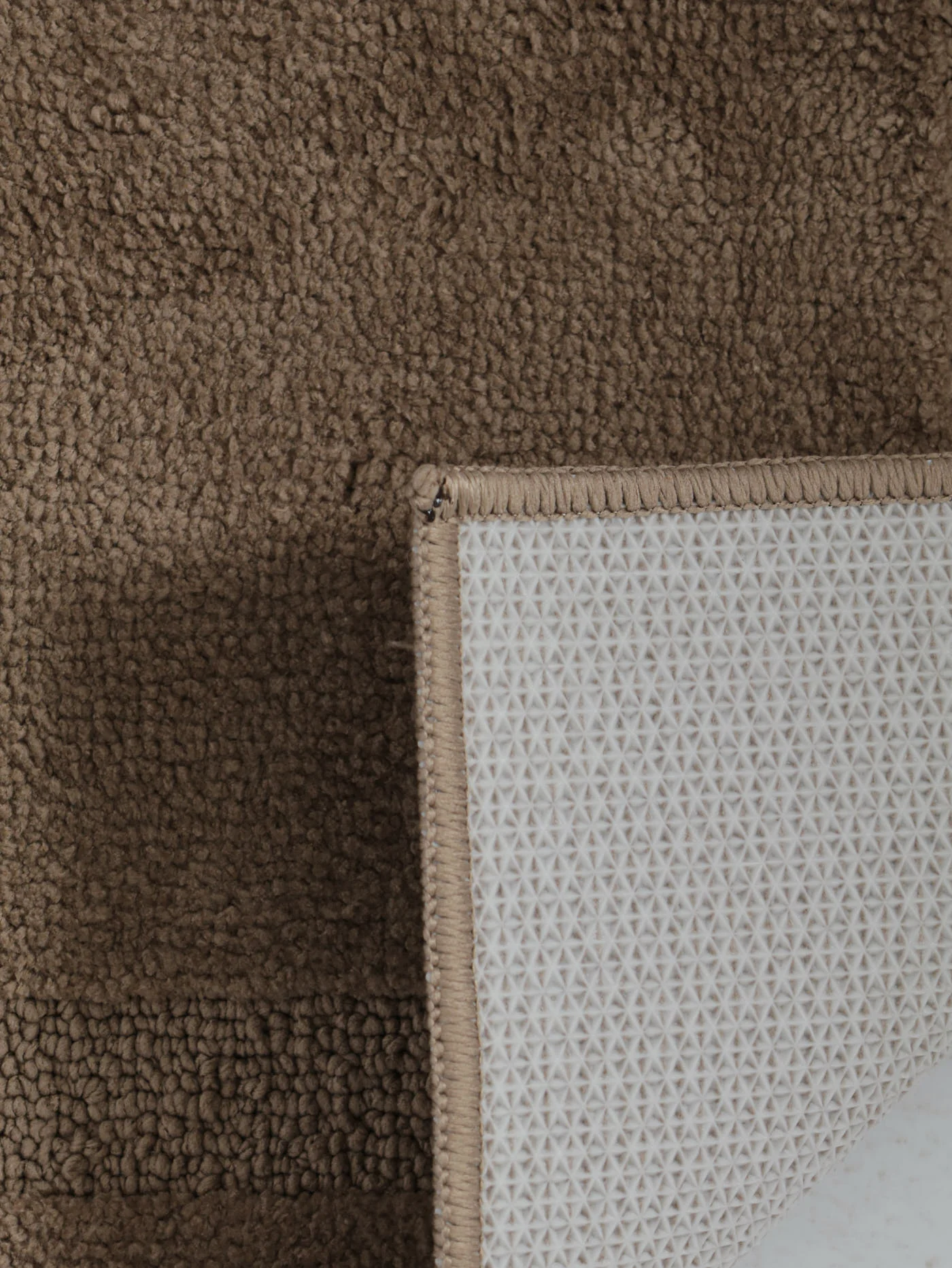 Tufted Border Small Bath Mat 1400GSM - Taupe - Image 3