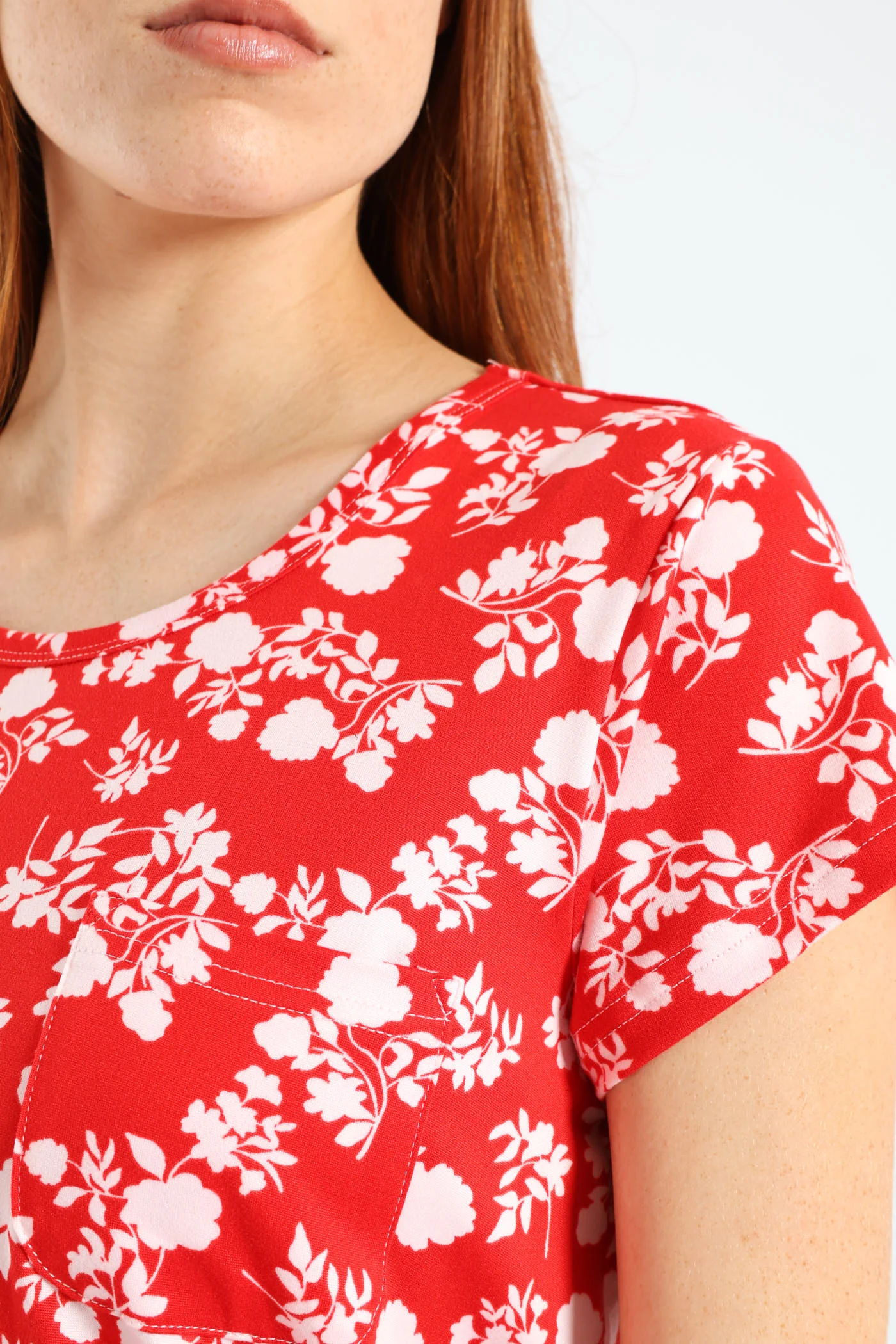 Two Tone Floral Pocket Tee - White/Red - Image 5