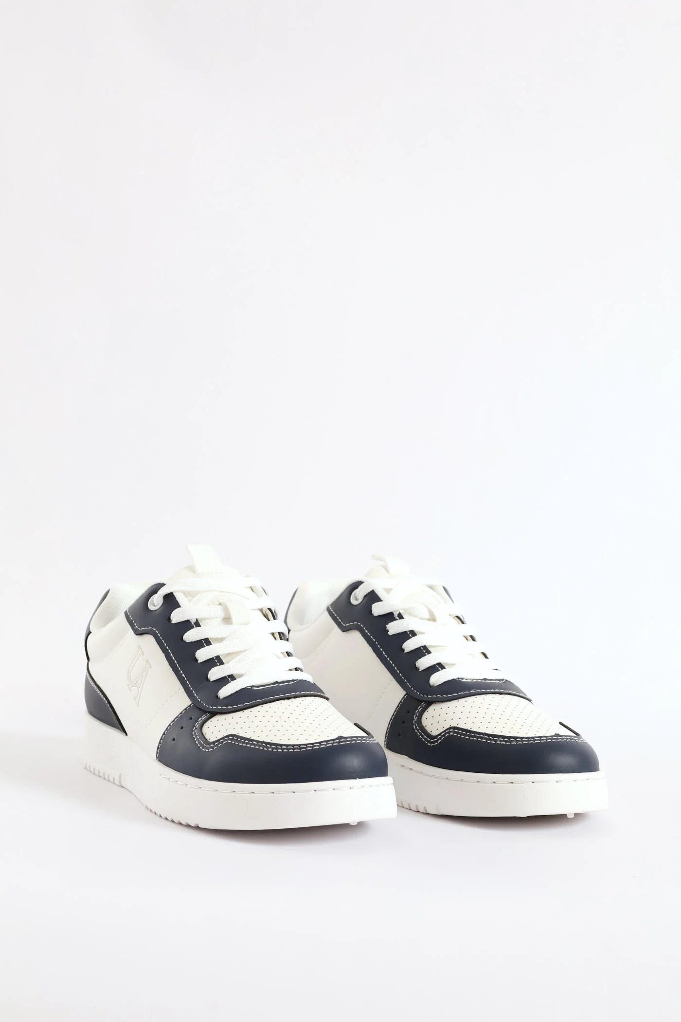 Ua Vector 1 Nubuck Sneaker - White/Navy - Image 3