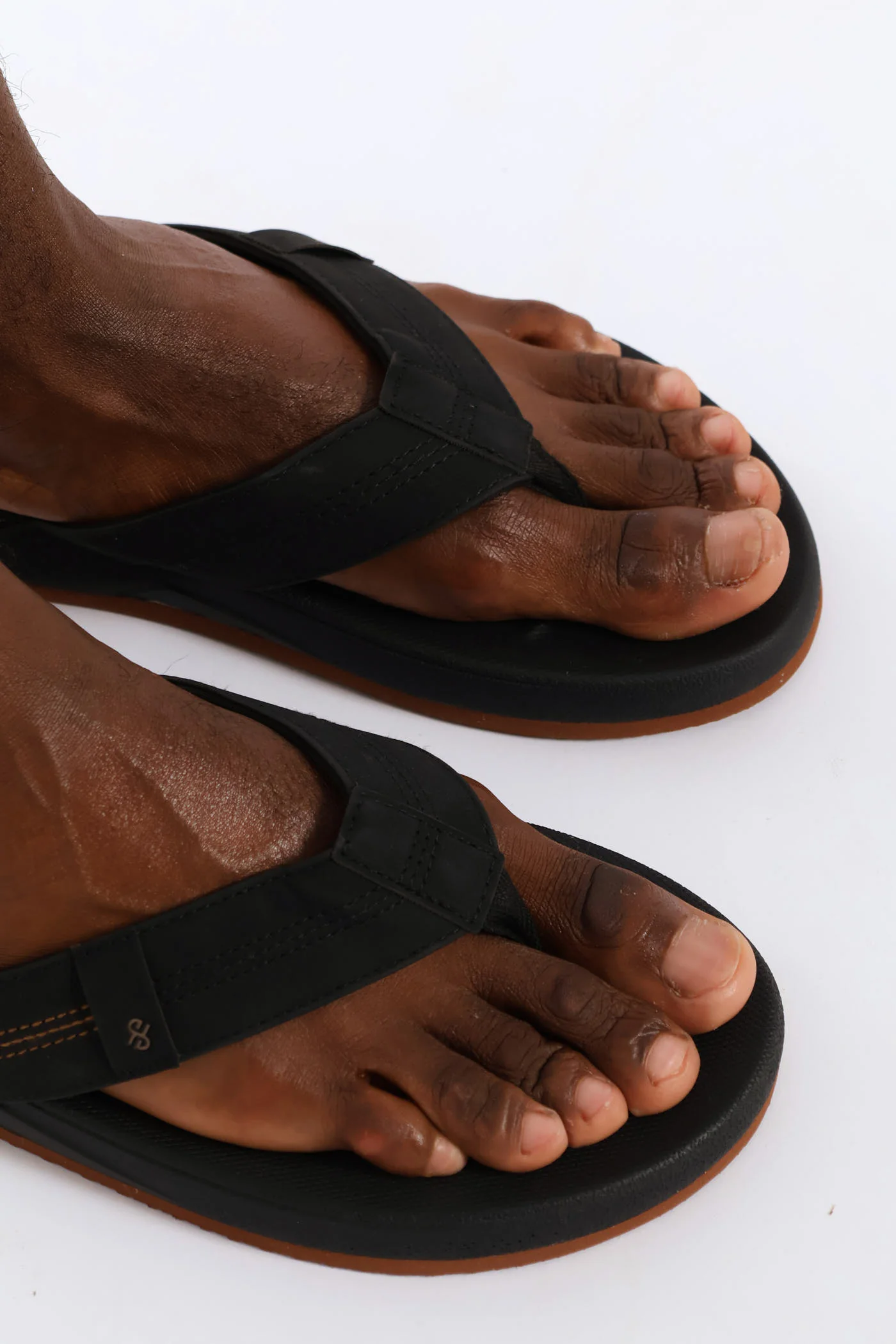 Ultra Soft Wide Vamp Sandal - Black - Image 4