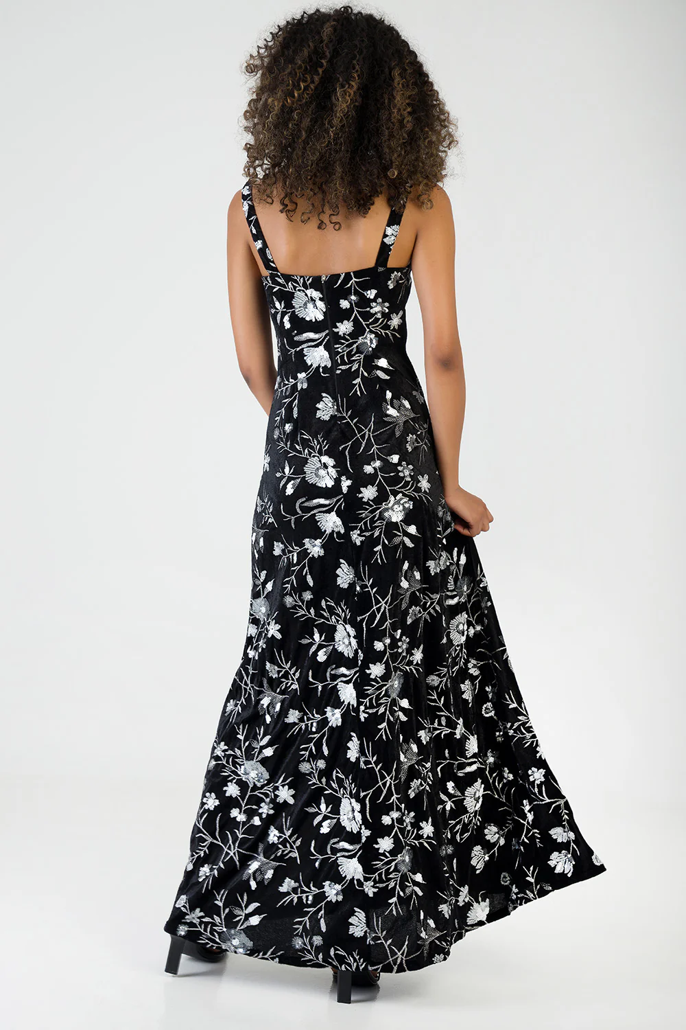 Underbust Cutline & Wide Strap Detail Maxi Dress - Black - Image 4