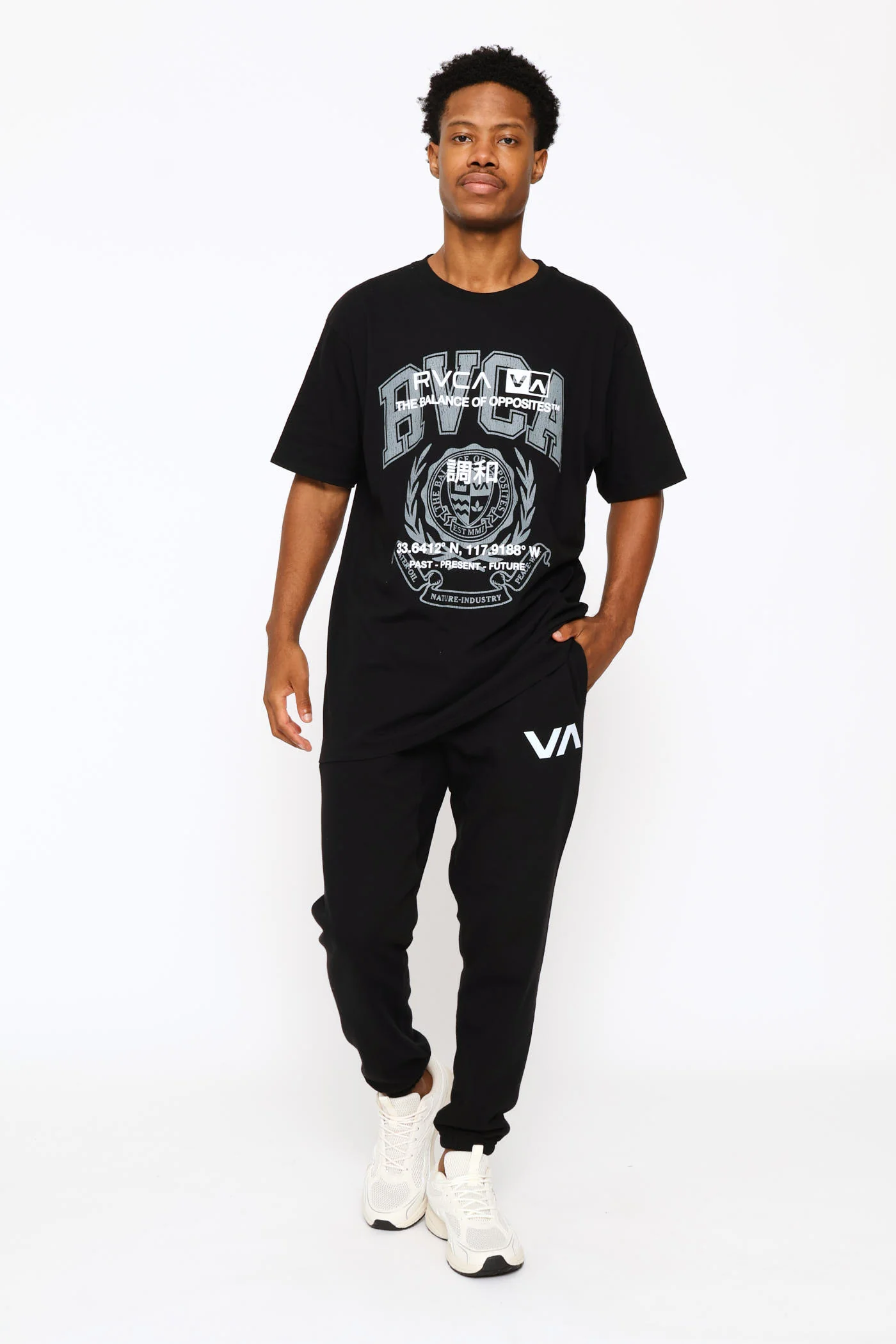 Unitext Short Sleeve Tee - Black - Image 5