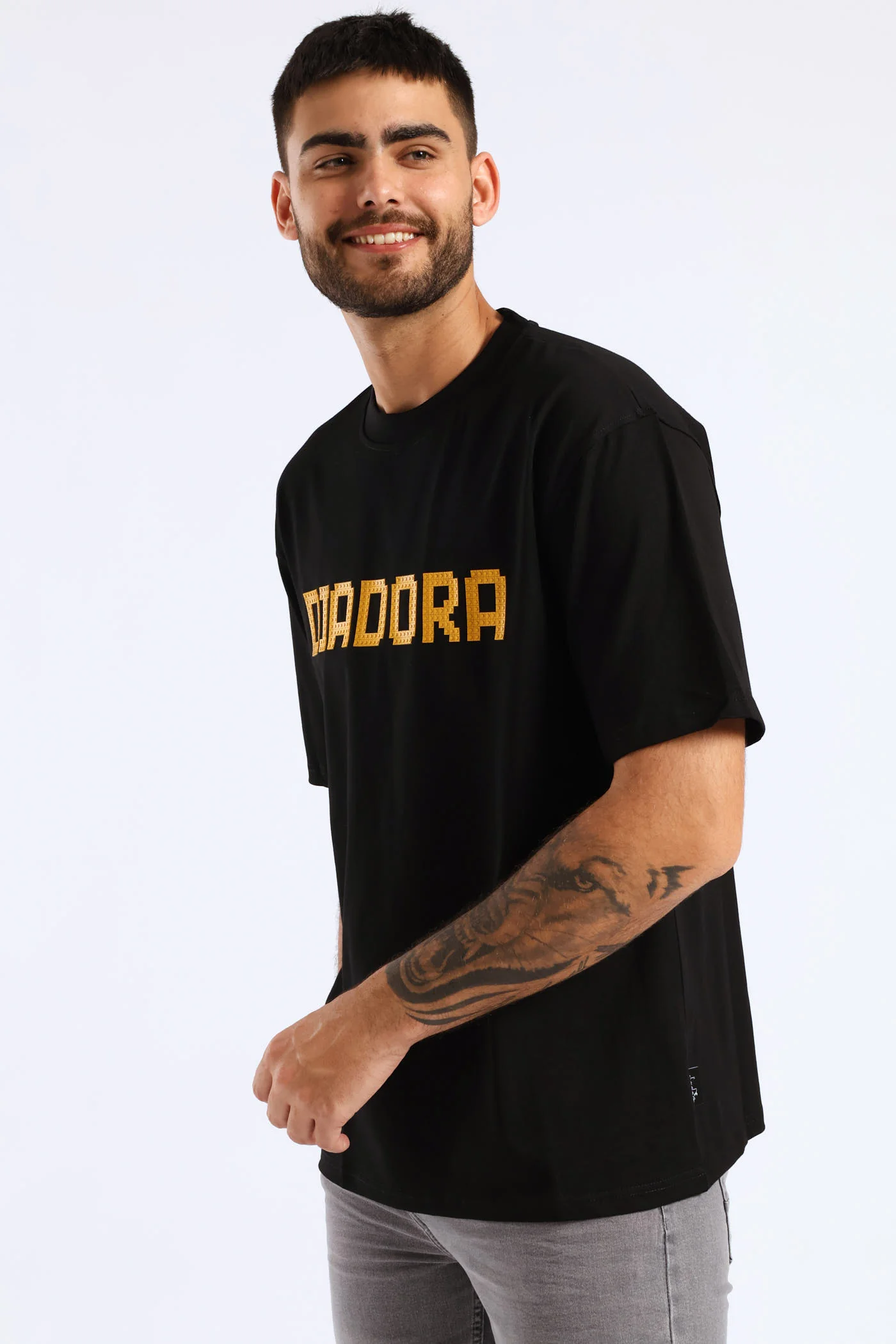 Urban T-Shirt - Black - Image 3