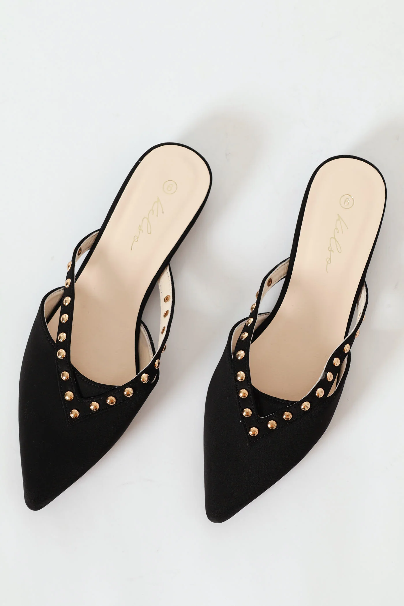 V Cut Pearl Push In Pointy Pump - Black - Image 5